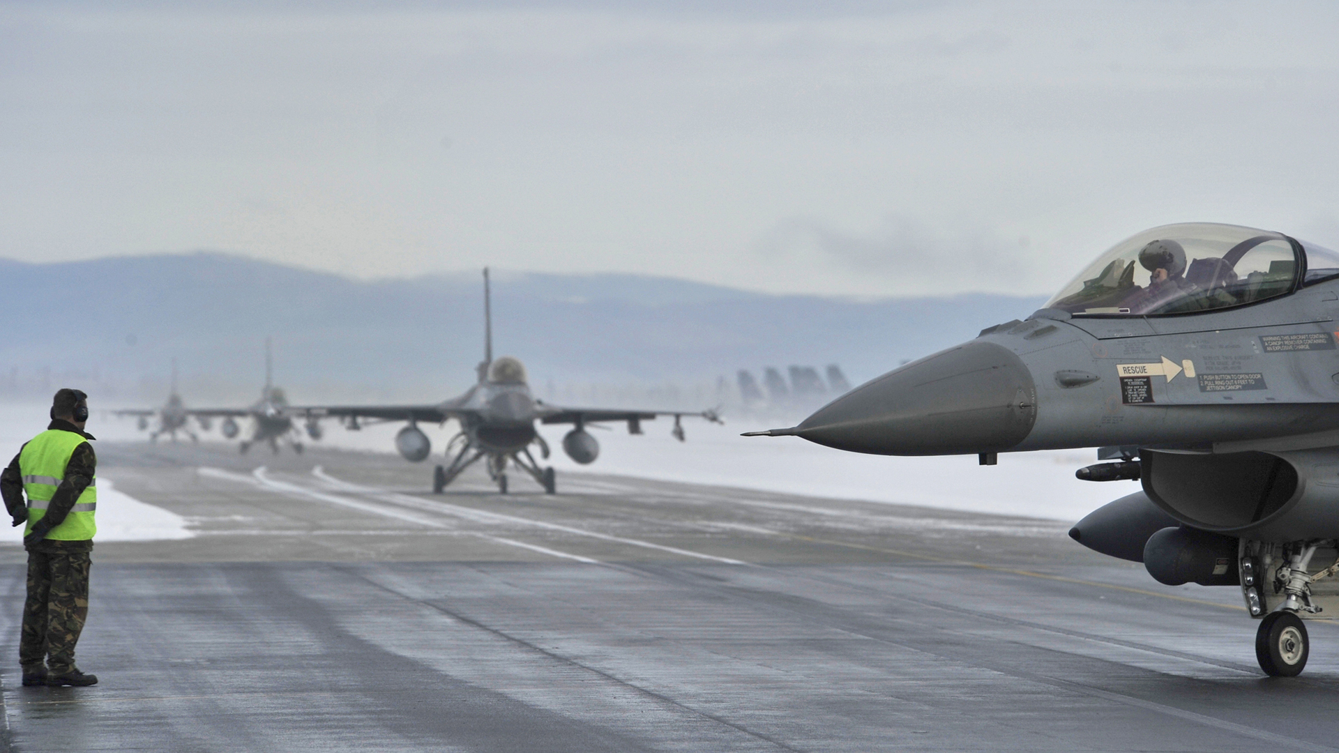 Téléchargez des papiers peints mobile Avion De Combat, Militaire, Chasseurs À Réaction gratuitement.