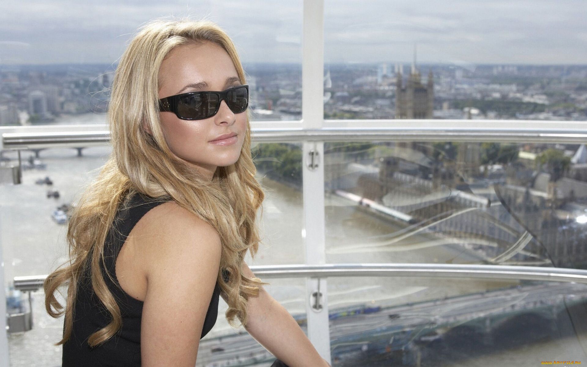 Download mobile wallpaper Celebrity, Hayden Panettiere for free.