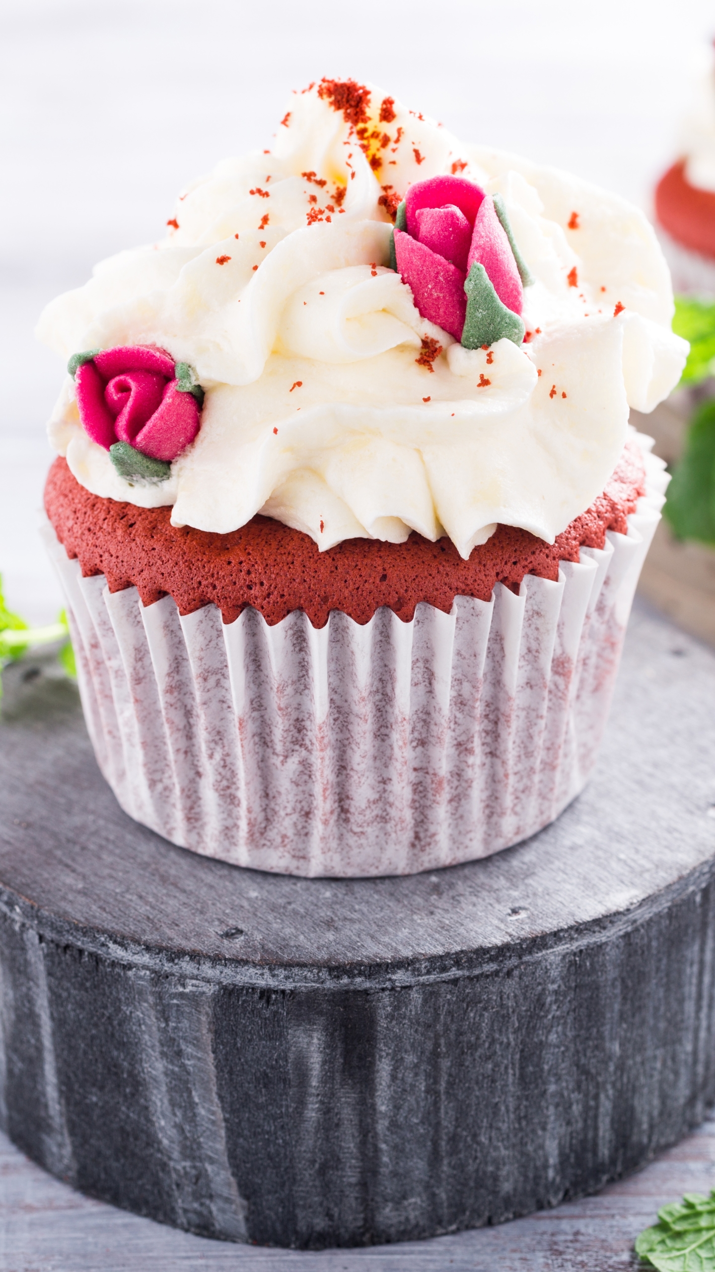 Download mobile wallpaper Food, Cream, Sweets, Cupcake for free.