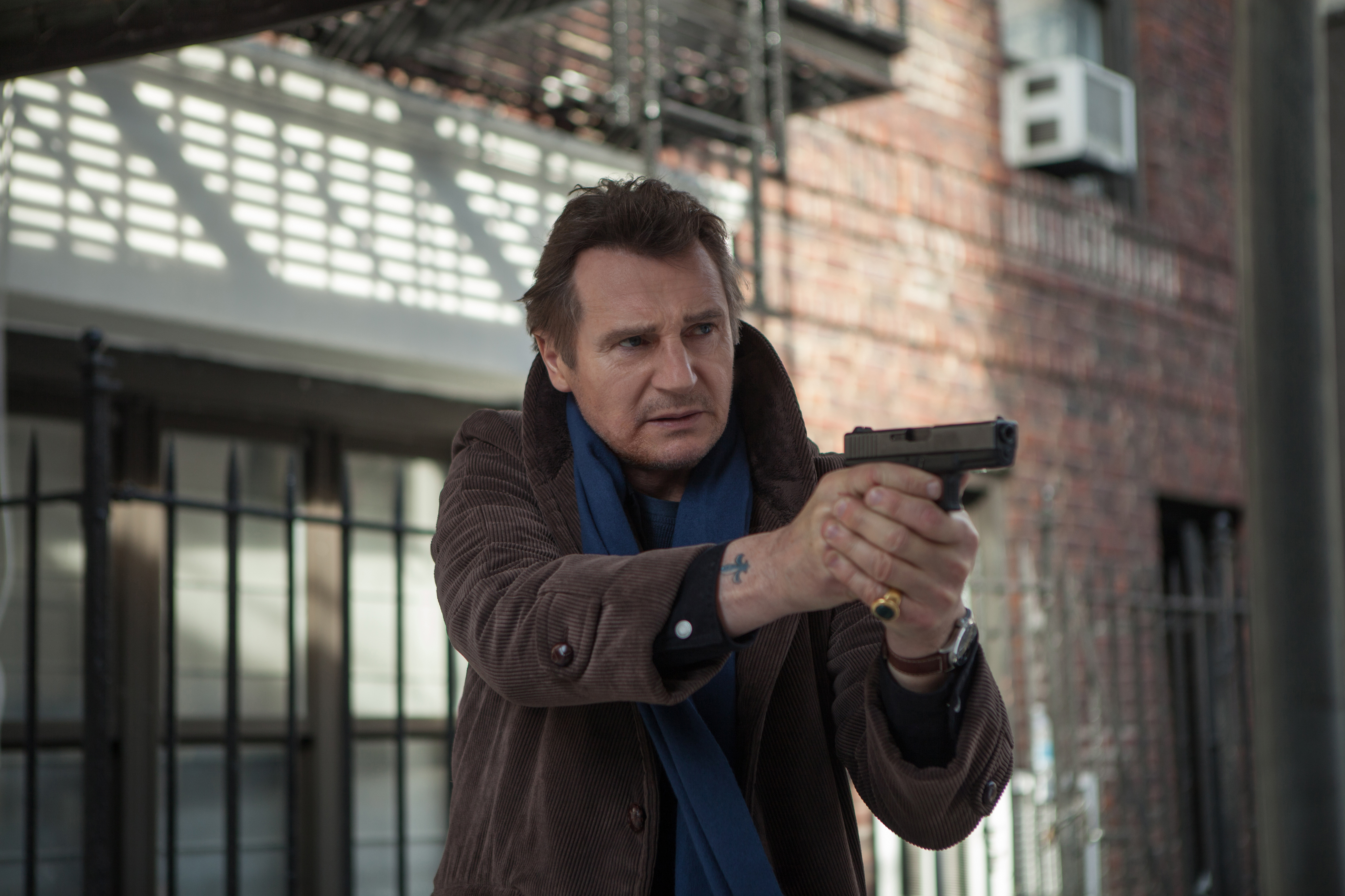 movie, a walk among the tombstones