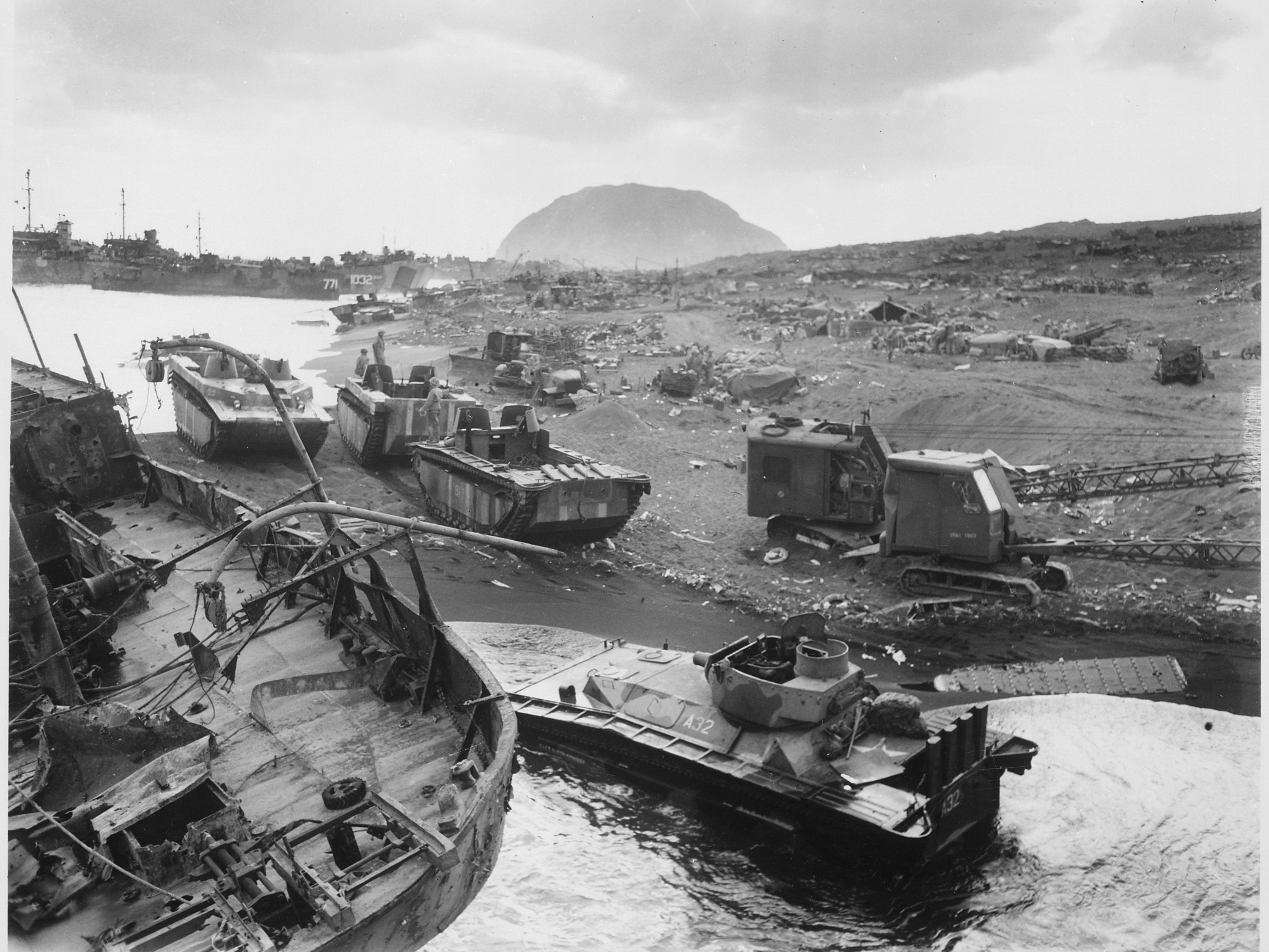 Téléchargez des papiers peints mobile Bataille D'iwo Jima, Guerres, Militaire gratuitement.