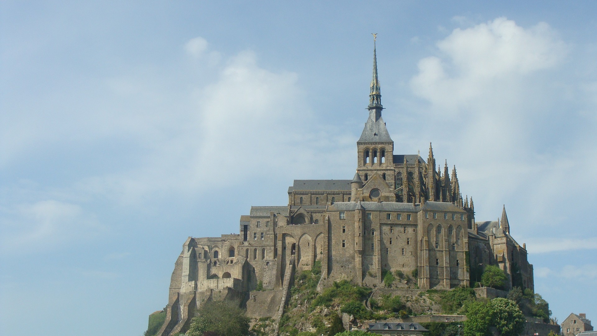 Free download wallpaper Mont Saint Michel, Religious on your PC desktop