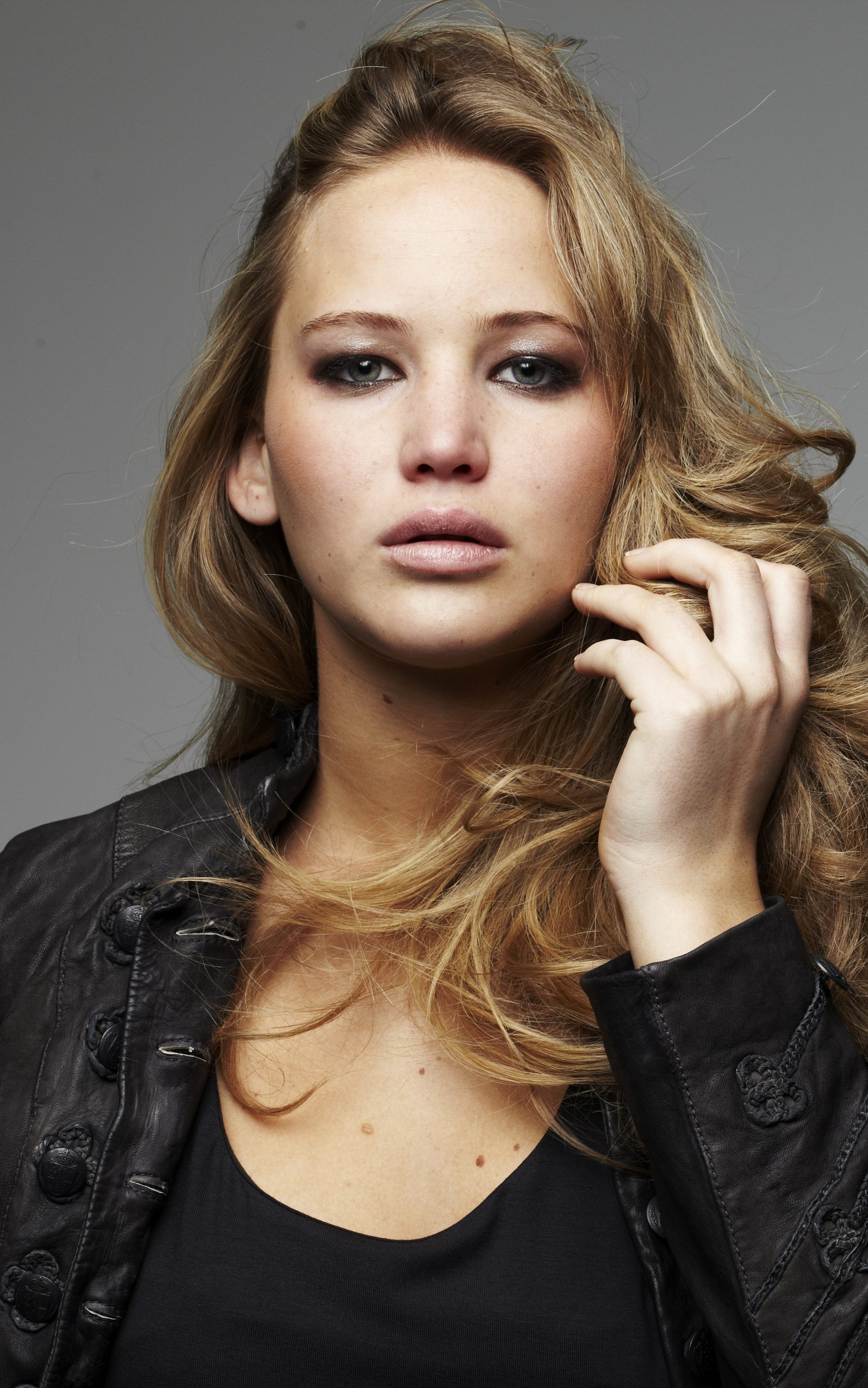 Download mobile wallpaper Celebrity, Jennifer Lawrence for free.