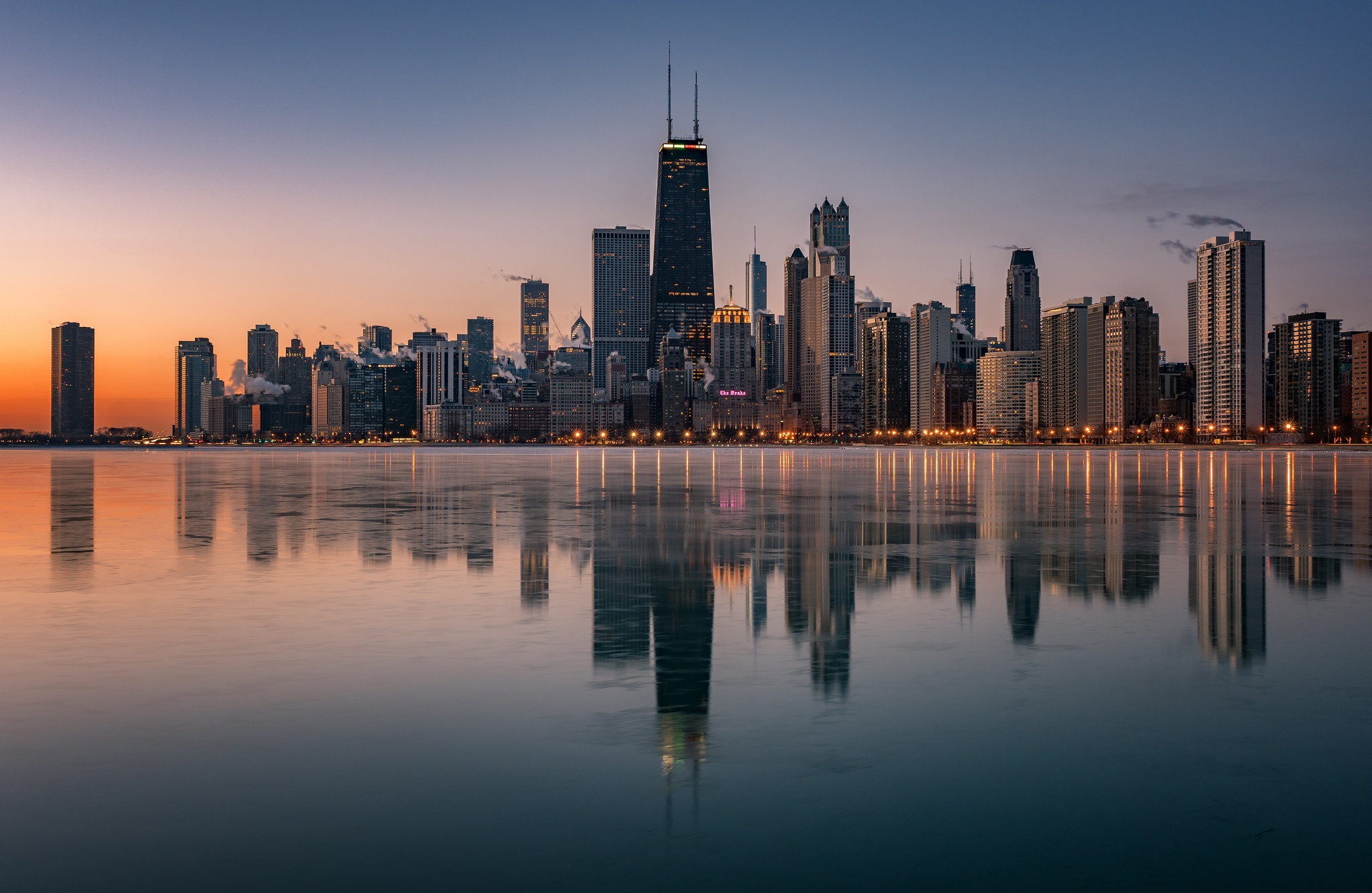 Free download wallpaper Cities, Usa, City, Skyscraper, Building, Reflection, Chicago, Man Made on your PC desktop
