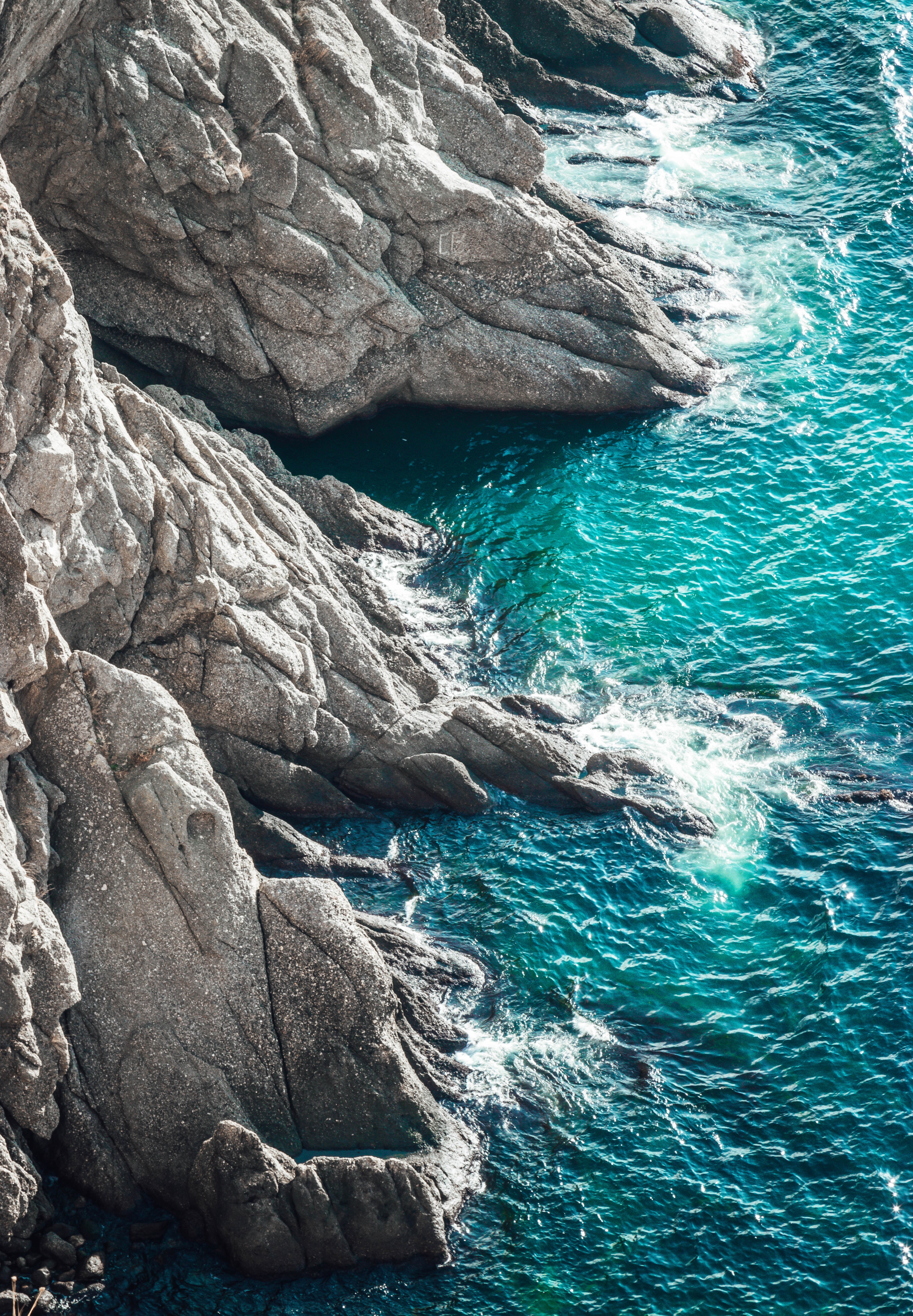 Free download wallpaper Rocks, Surf, Nature, Waves, Sea on your PC desktop
