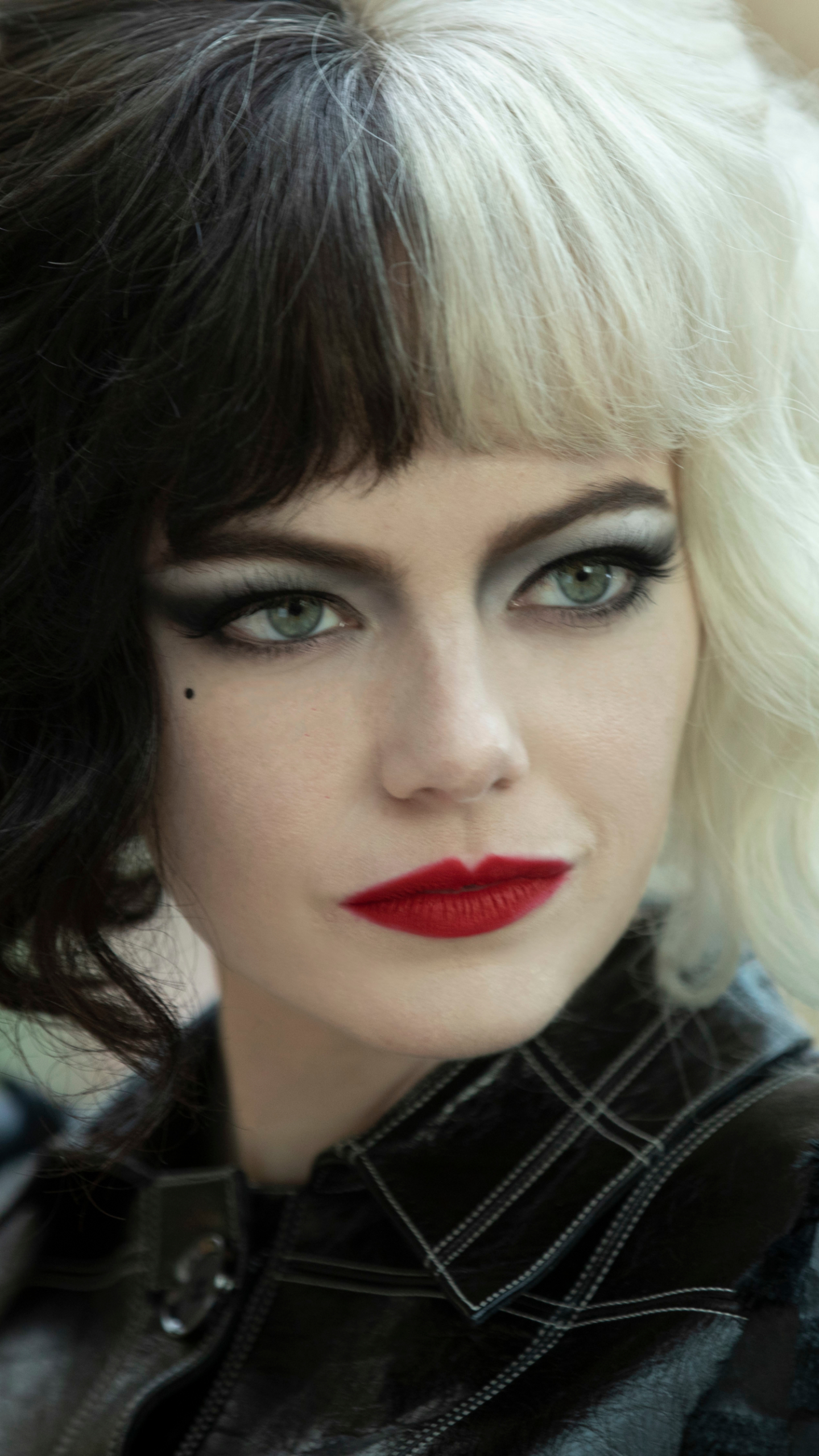 Descarga gratuita de fondo de pantalla para móvil de Emma Stone, Películas, Cruella.