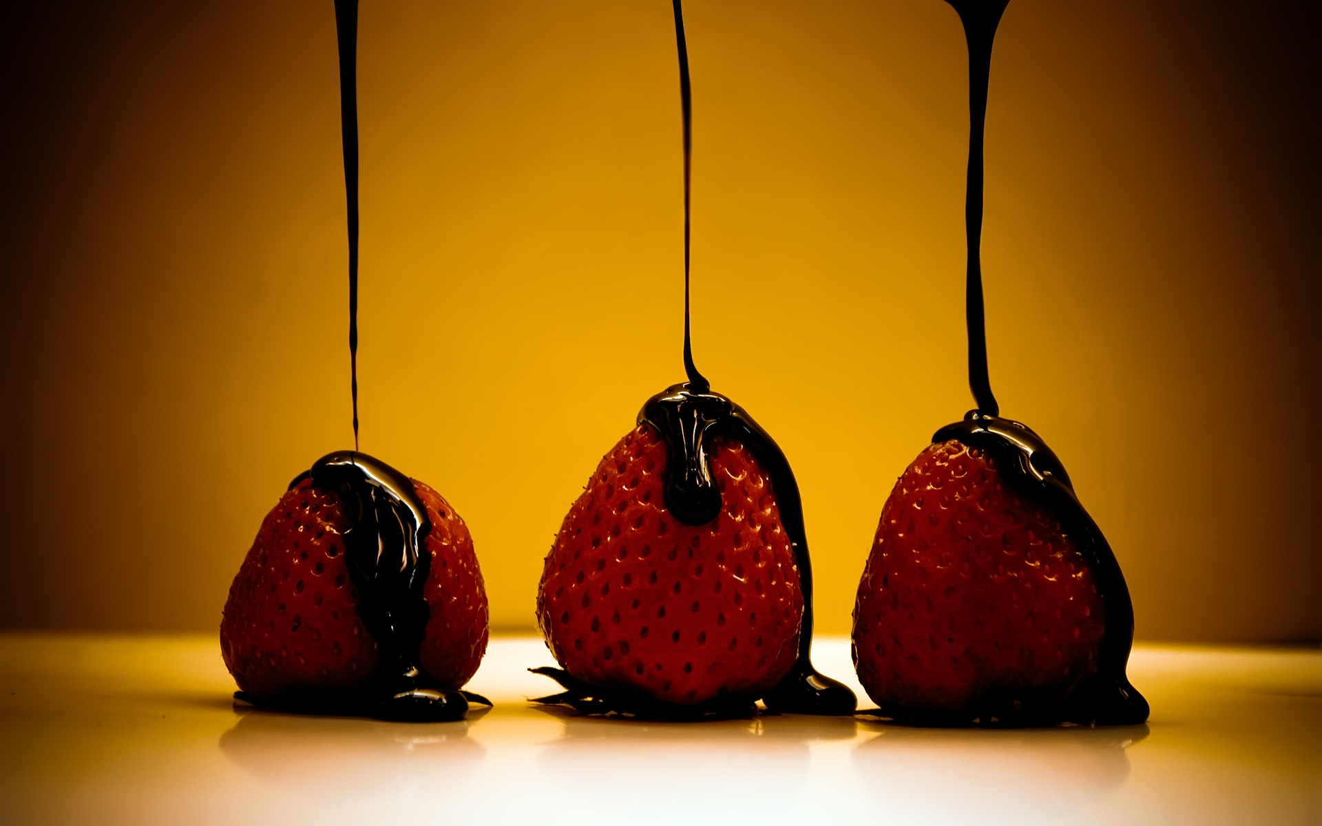 Free download wallpaper Fruits, Food, Strawberry, Chocolate on your PC desktop