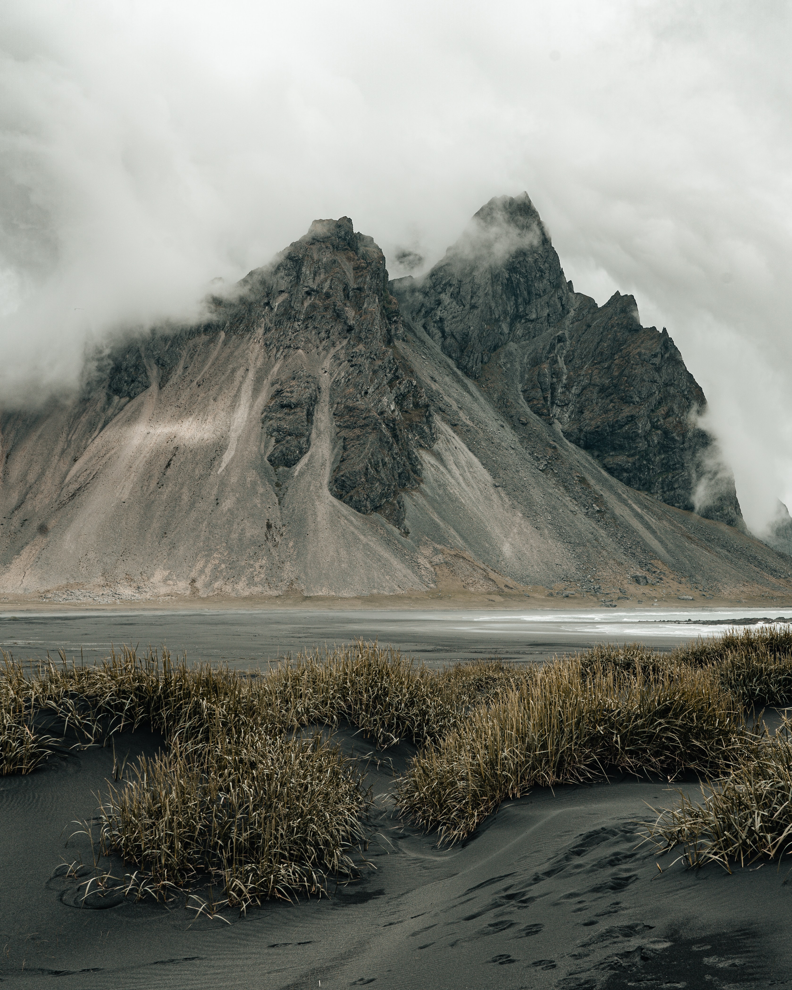 Laden Sie das Natur, Grass, Felsen, Die Steine, Nebel, Wolke, Cloud, Mountains-Bild kostenlos auf Ihren PC-Desktop herunter
