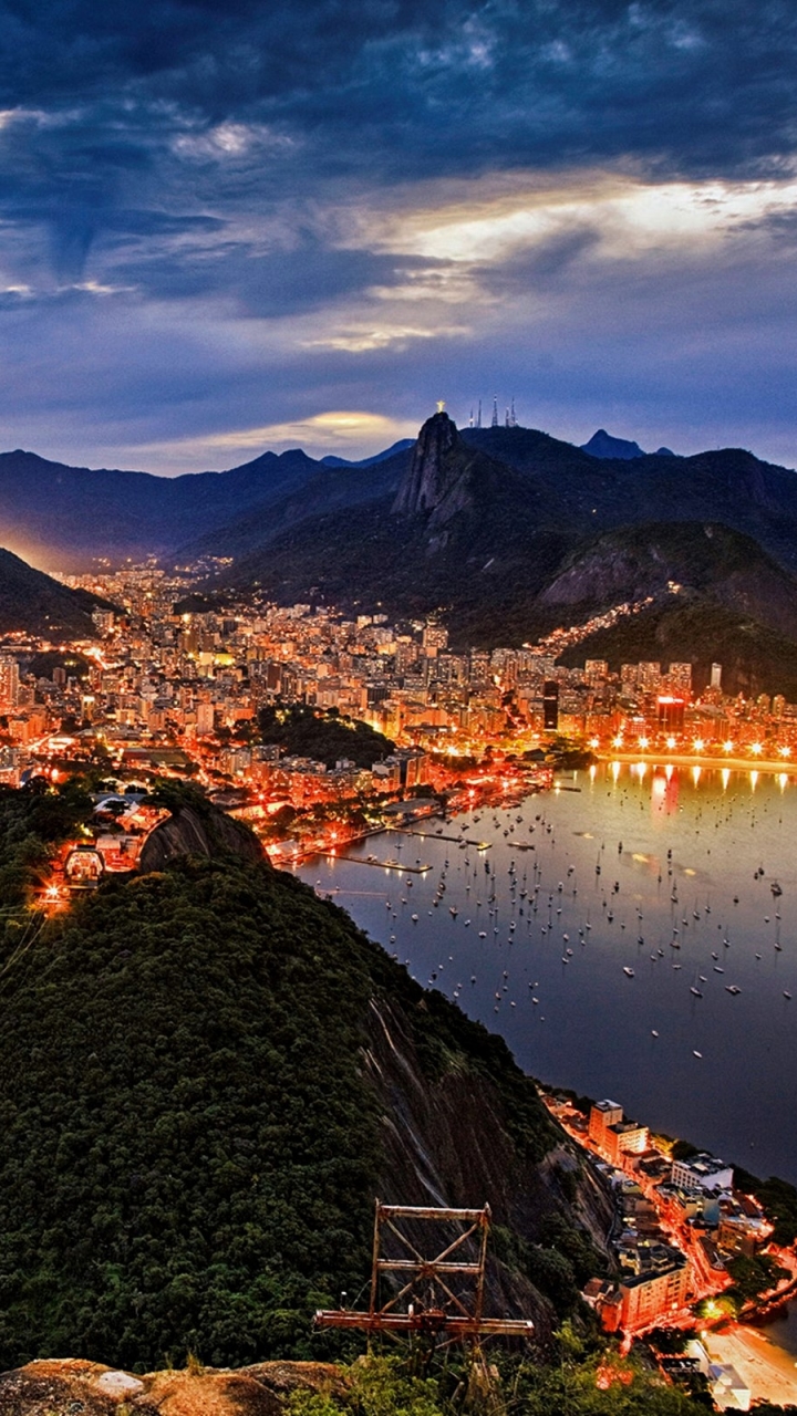 無料モバイル壁紙都市, 街, 地平線, 山, 光, リオデジャネイロ, ブラジル, 夜, 空, マンメイド, 街並みをダウンロードします。