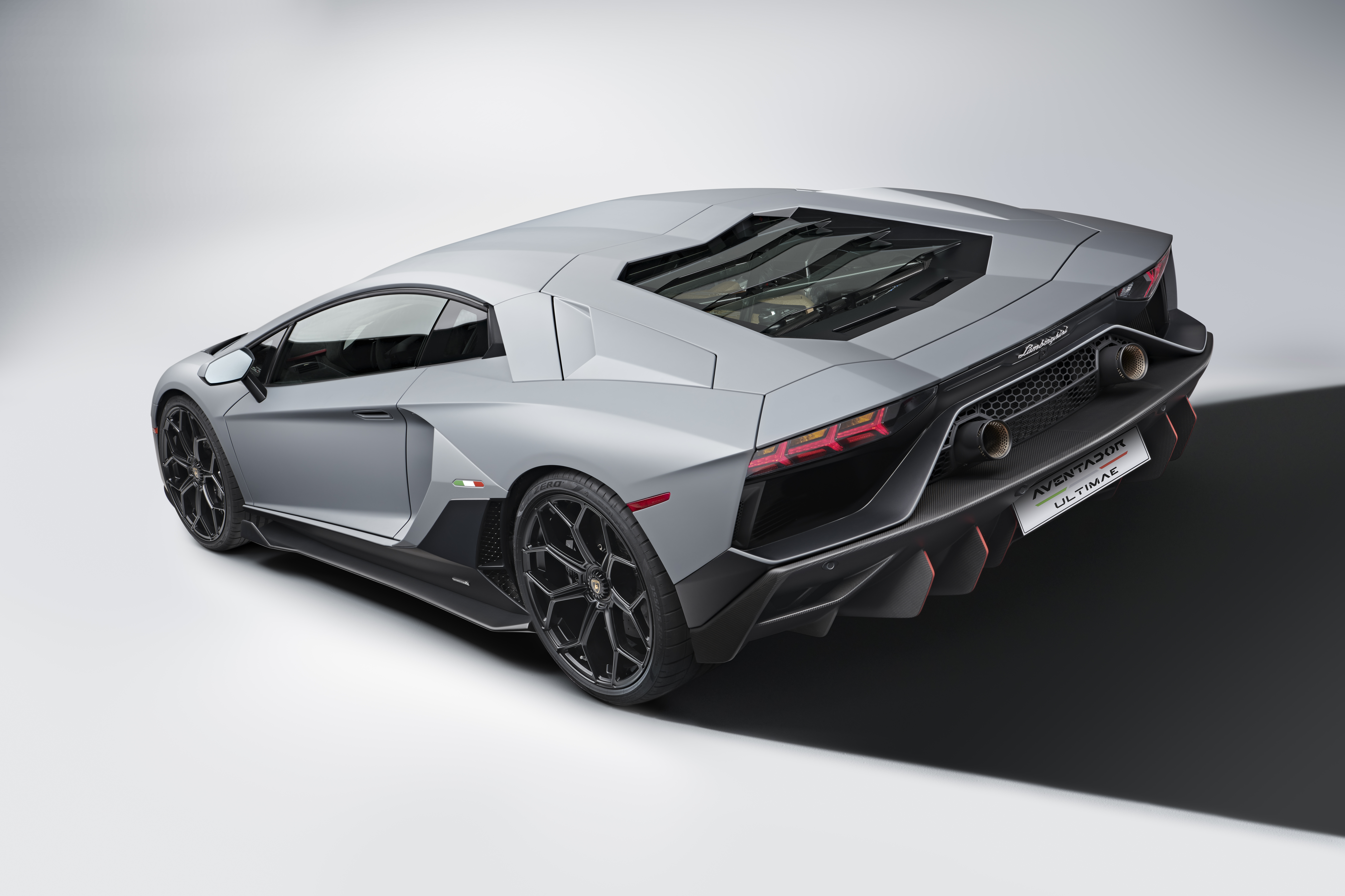 501763 économiseurs d'écran et fonds d'écran Lamborghini Aventador Lp 780 4 Ultimae sur votre téléphone. Téléchargez  images gratuitement