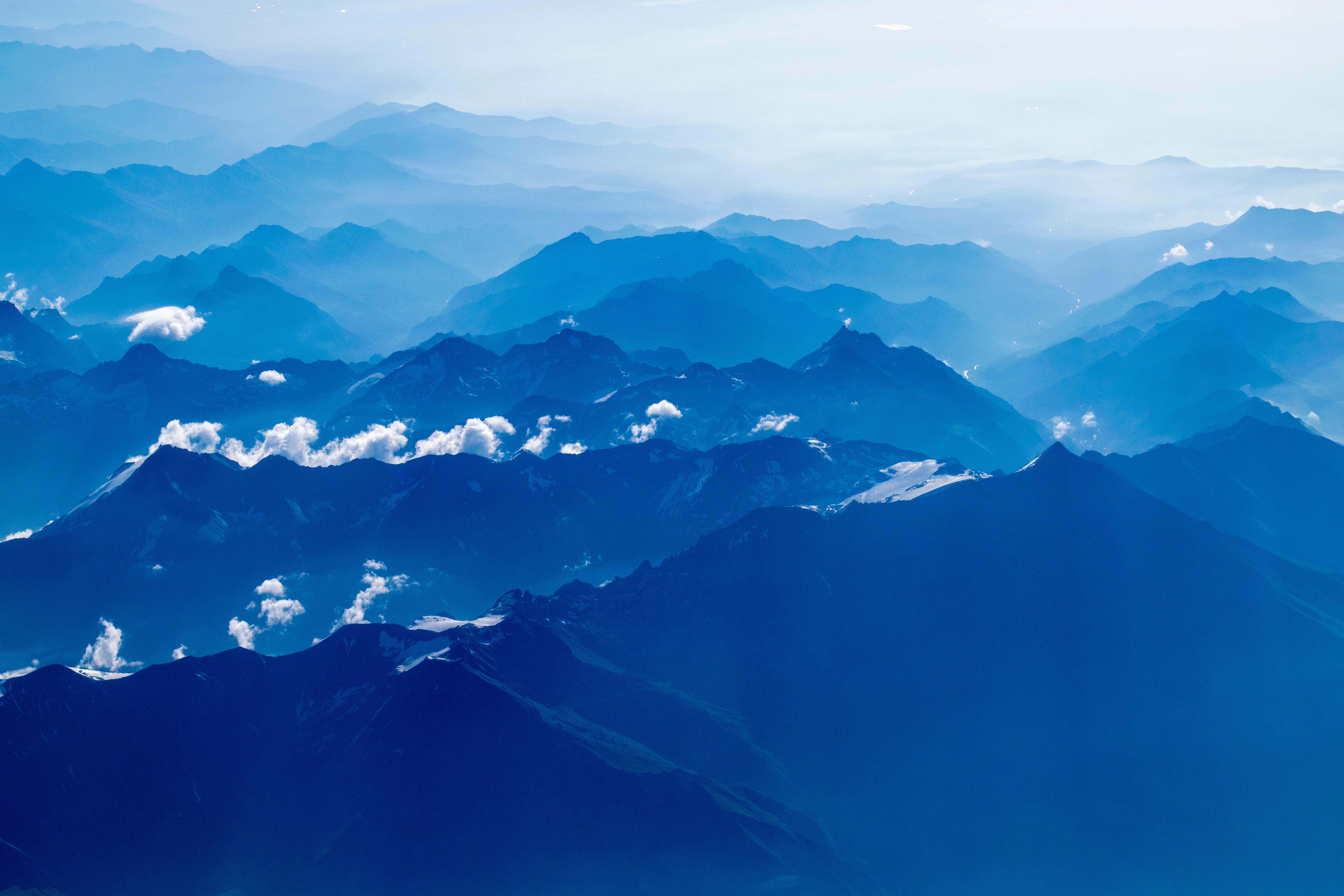 無料モバイル壁紙自然, スカイ, 上から見る, 霧, 青い, 山脈, 雲をダウンロードします。