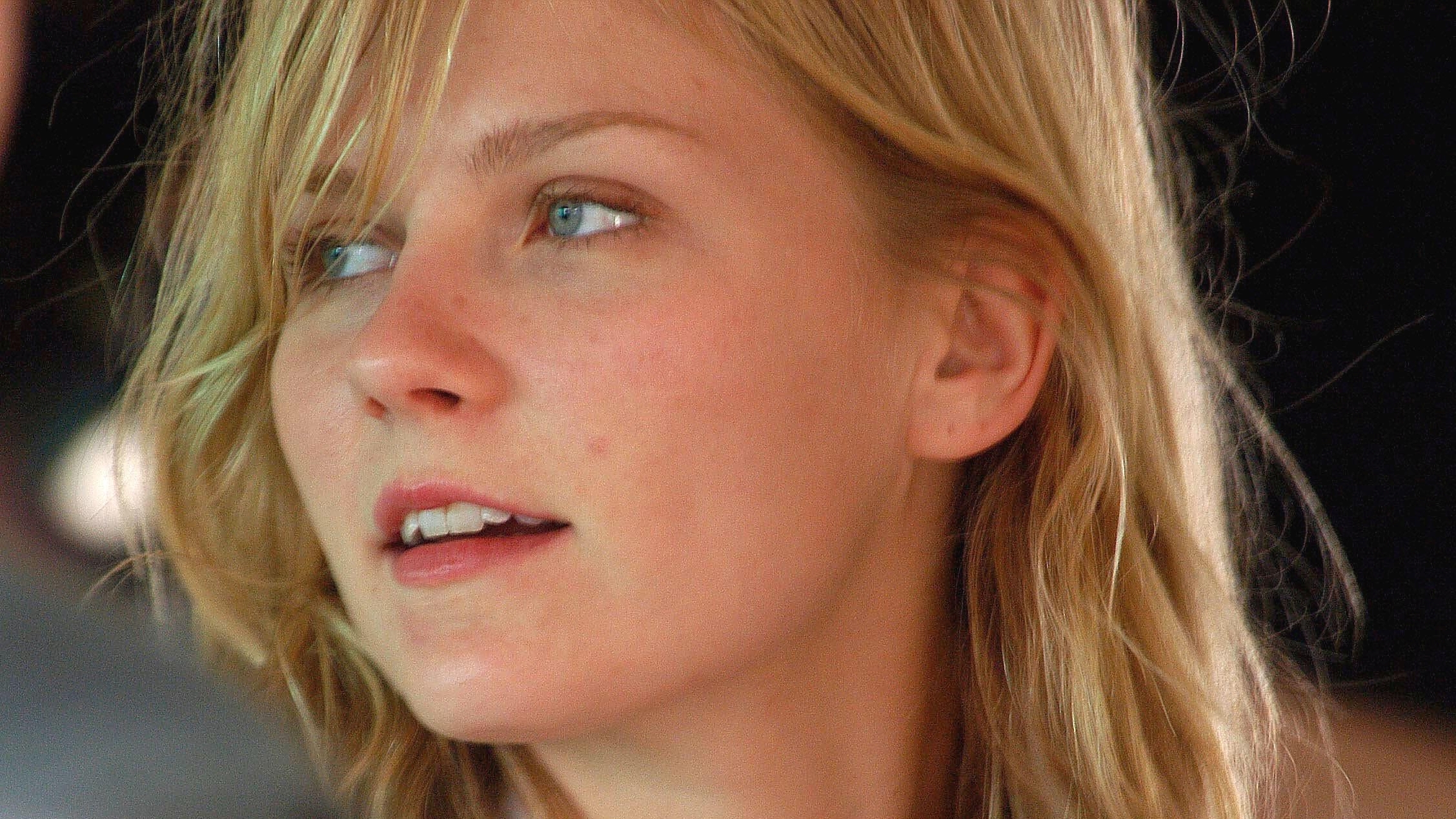Laden Sie das Berühmtheiten, Kirsten Dunst-Bild kostenlos auf Ihren PC-Desktop herunter