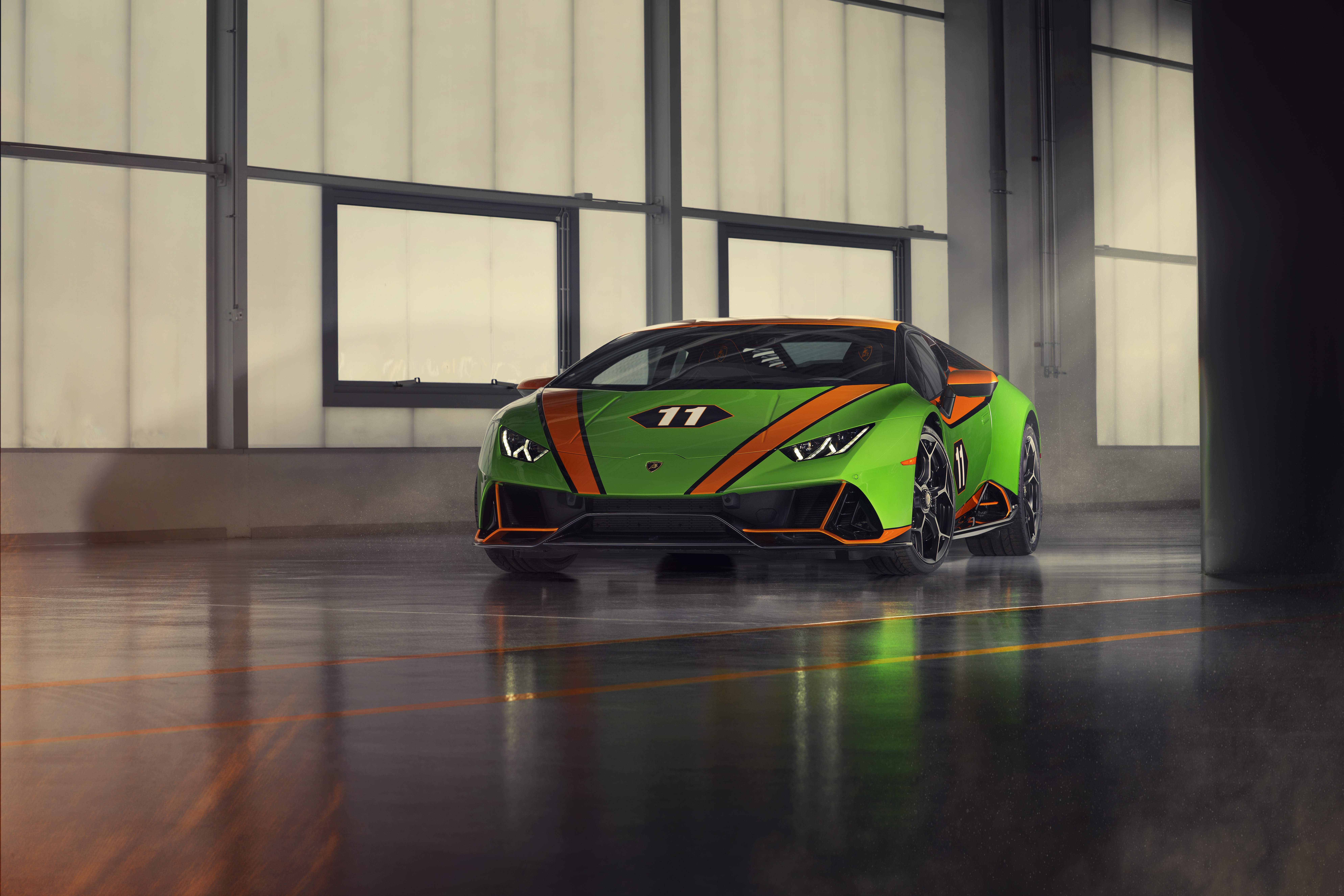 Die besten Feier Des Lamborghini Huracán Evo Gt-Hintergründe für den Telefonbildschirm