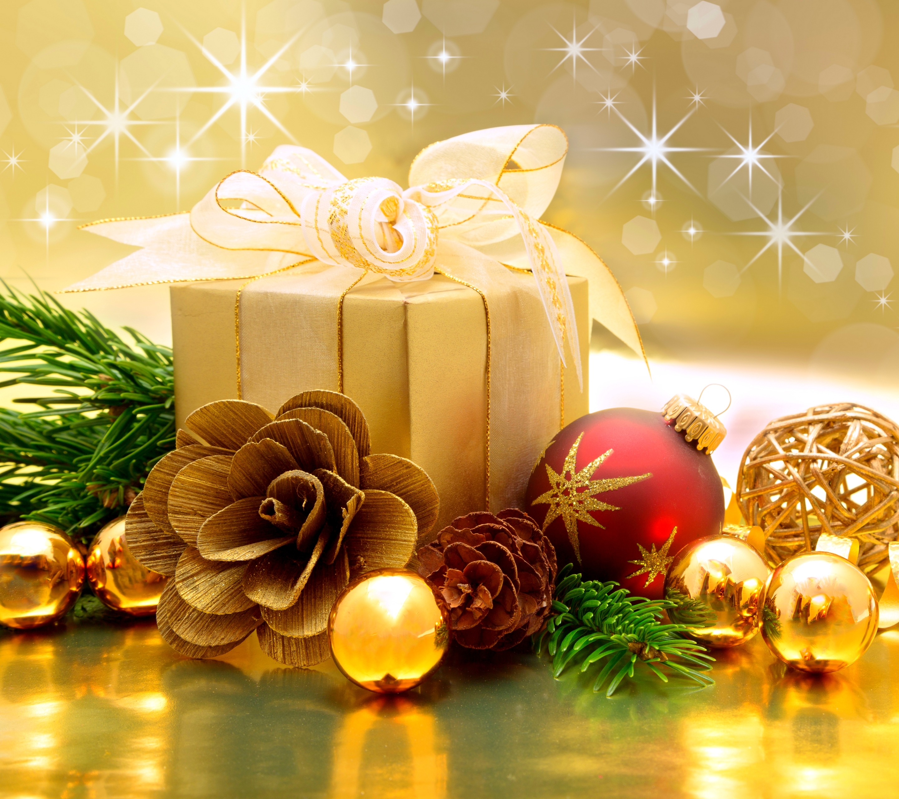 Téléchargez des papiers peints mobile Noël, Briller, Vacances, Cadeau, Décorations De Noël, Pomme De Pin, Vacance gratuitement.