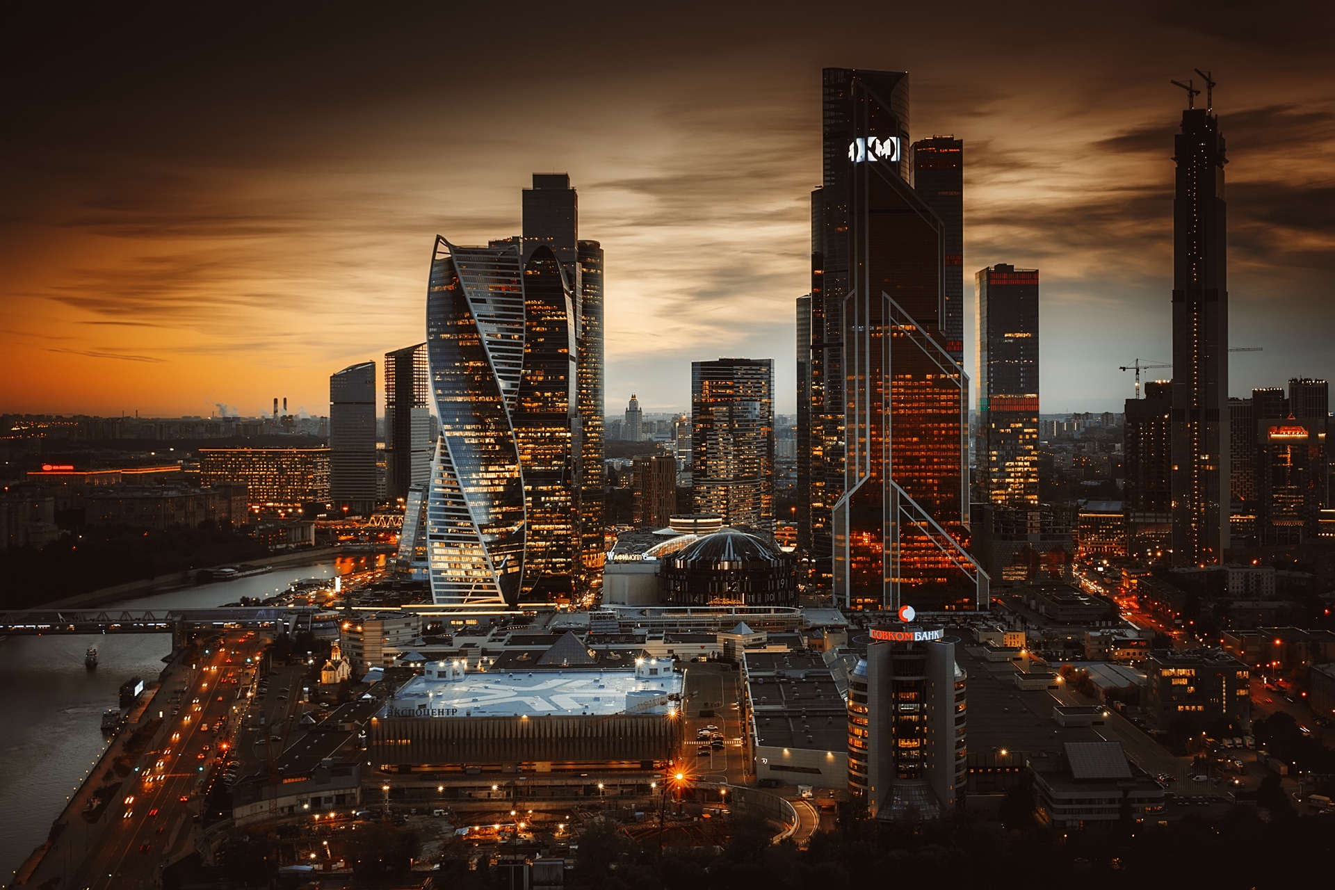 Download mobile wallpaper Cities, City, Skyscraper, Building, Russia, Moscow, Man Made for free.