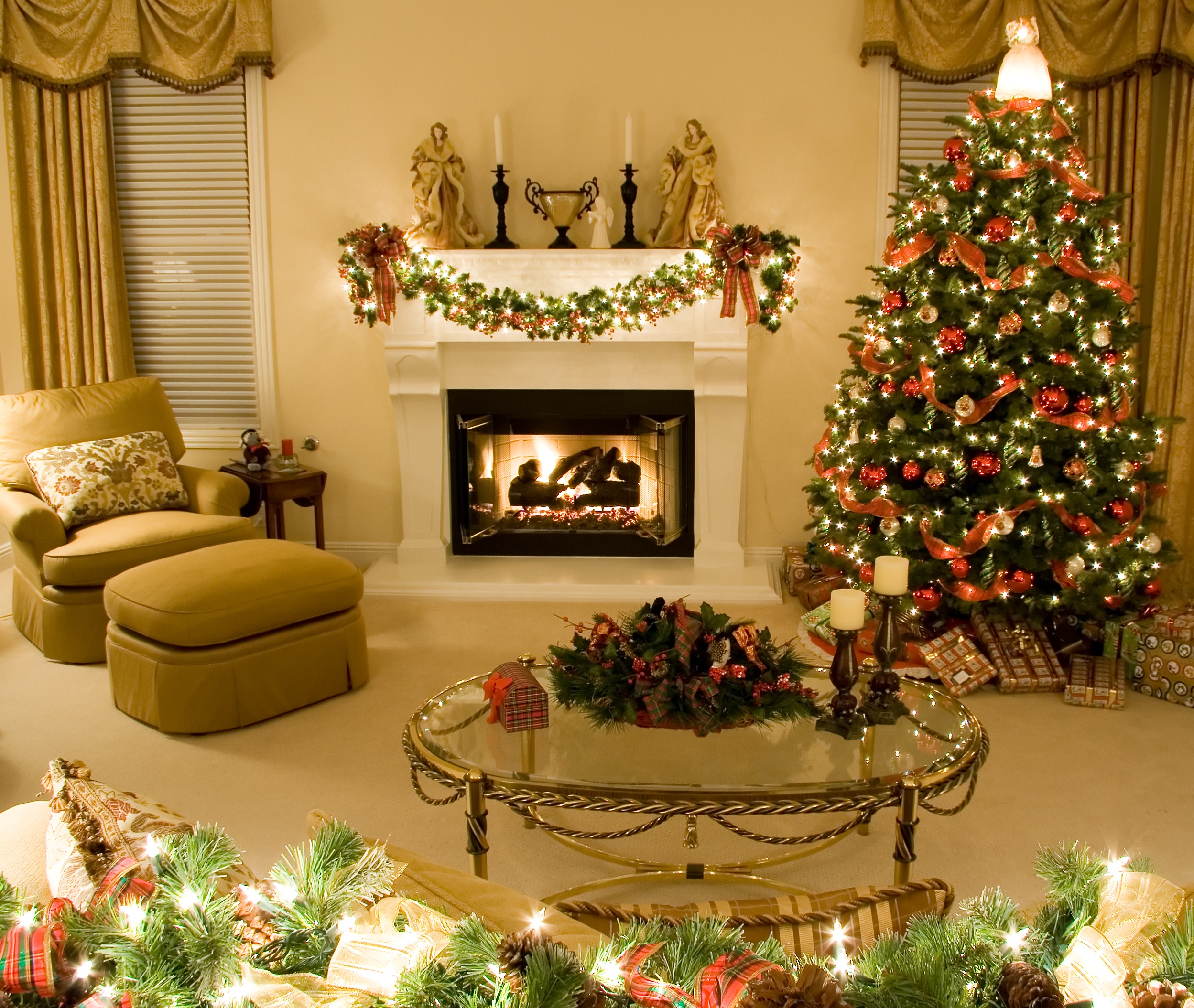 Download mobile wallpaper Christmas, Holiday, Gift, Christmas Tree, Fireplace, Christmas Ornaments, Christmas Lights for free.