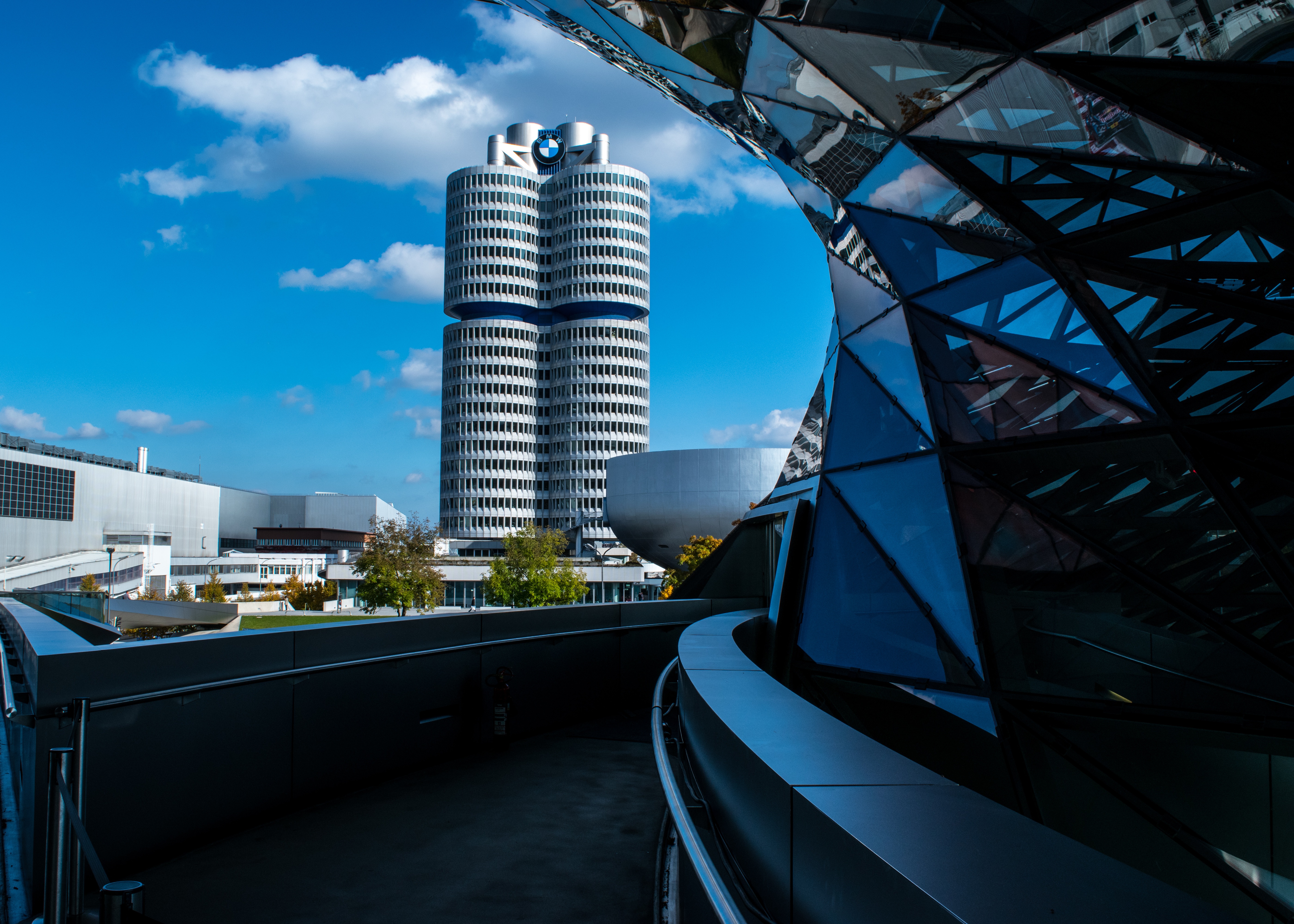 modern, bmw, cities, architecture, building, structure, skyscrapers, up to date HD wallpaper