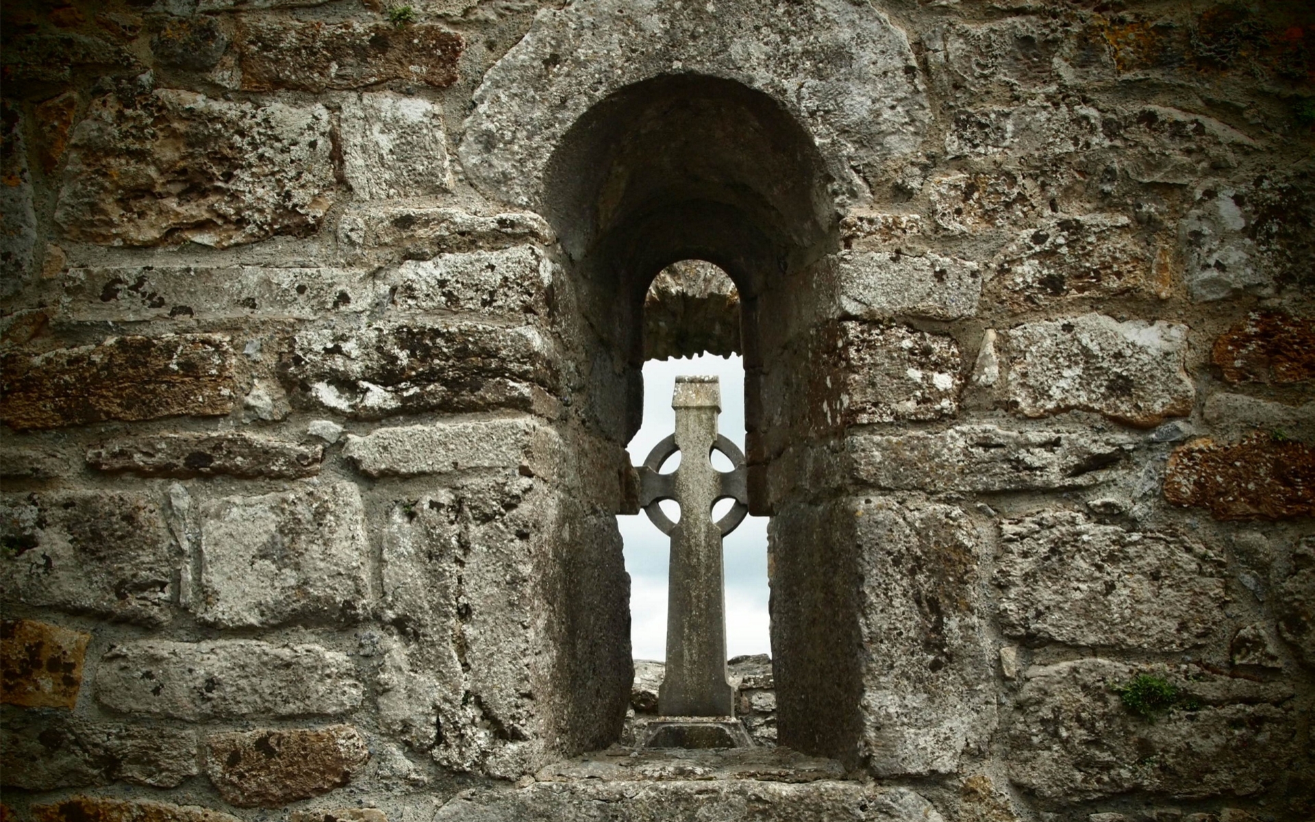 641094 Hintergrundbilder und Clonmacnoise Kloster Bilder auf dem Desktop. Laden Sie  Bildschirmschoner kostenlos auf den PC herunter