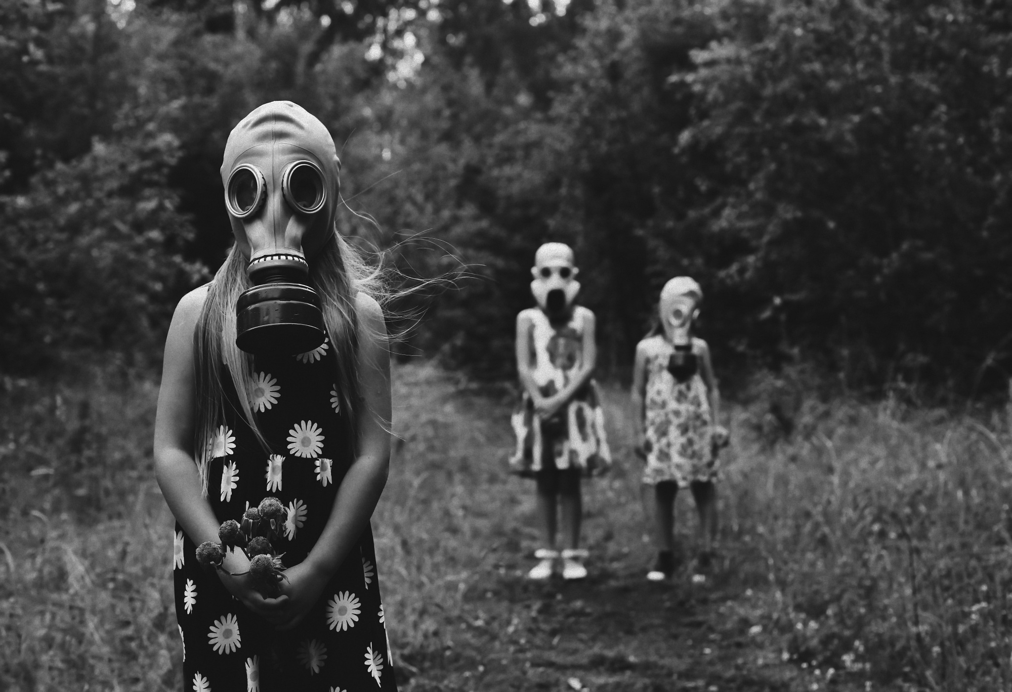 Download mobile wallpaper Gas Mask, Creepy, Child, Photography, Black & White, Little Girl for free.