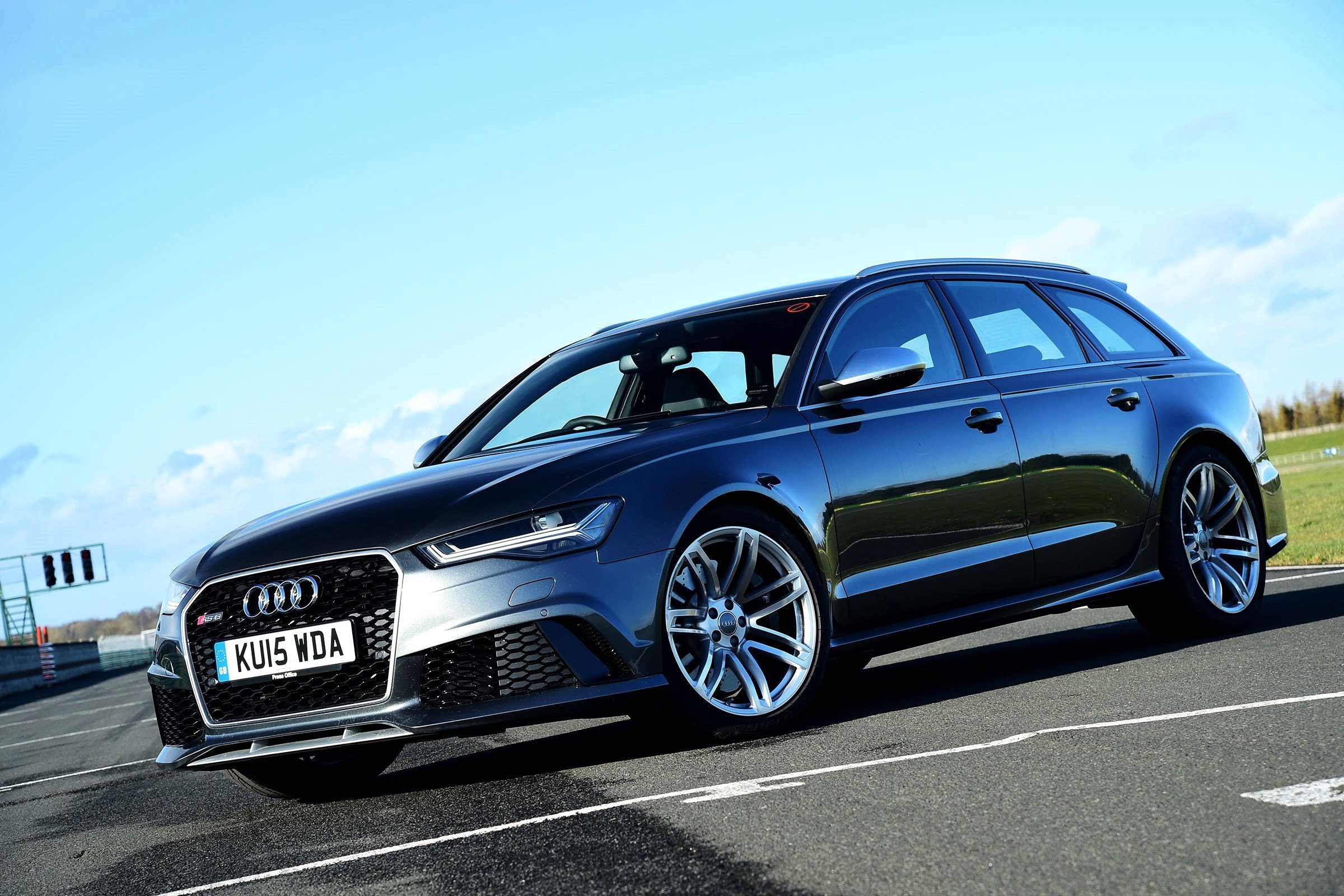 Download mobile wallpaper Audi, Car, Audi Rs6, Vehicles for free.