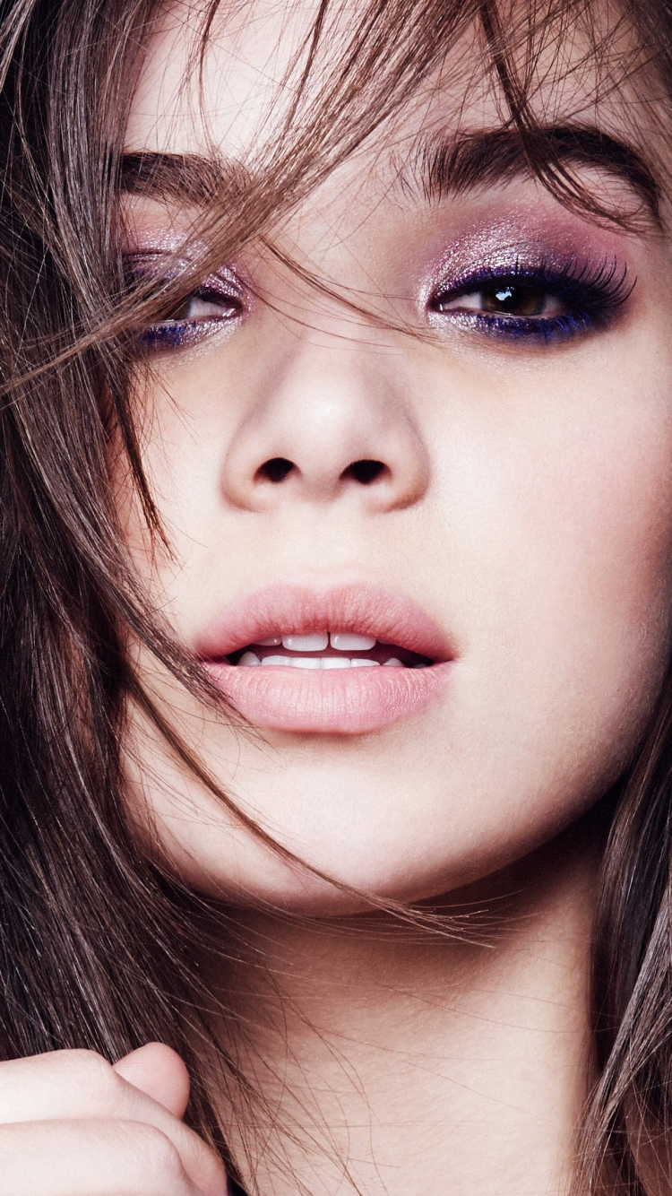 Download mobile wallpaper Singer, American, Celebrity, Actress, Hailee Steinfeld for free.