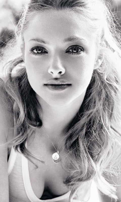 Handy-Wallpaper Berühmtheiten, Amanda Seyfried kostenlos herunterladen.