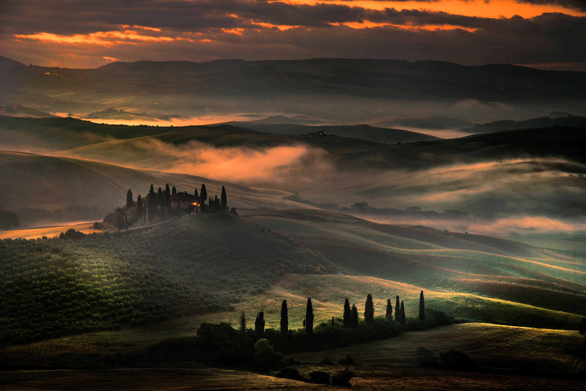 Скачать обои бесплатно Италия, Туман, Холм, Ландшафт, Фотографии, Тоскана картинка на рабочий стол ПК