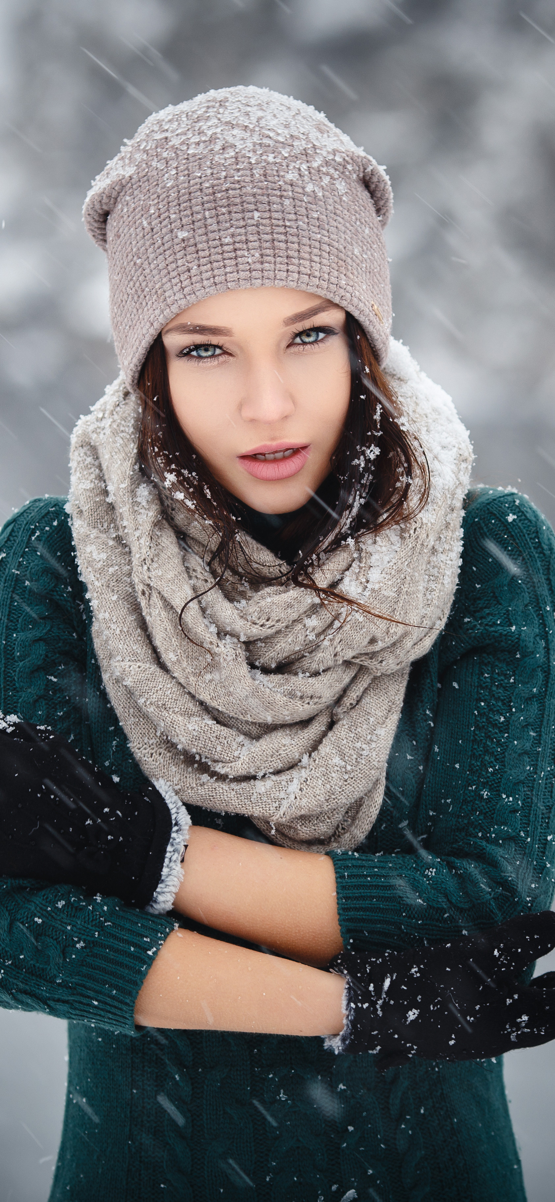 Download mobile wallpaper Hat, Model, Women, Snowfall, Scarf, Angelina Petrova for free.