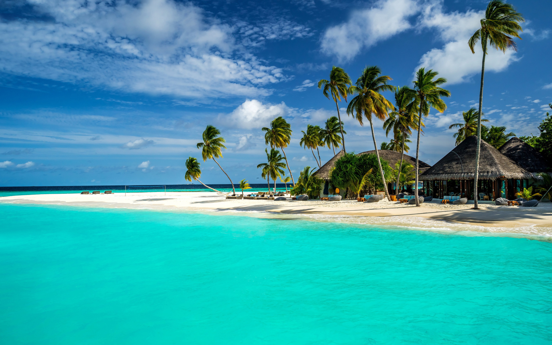 743714 descargar imagen cabaña, fotografía, día festivo, bungalow, nube, horizonte, maldivas, hecho por el hombre, océano, palmera, cielo, tropico, turquesa: fondos de pantalla y protectores de pantalla gratis