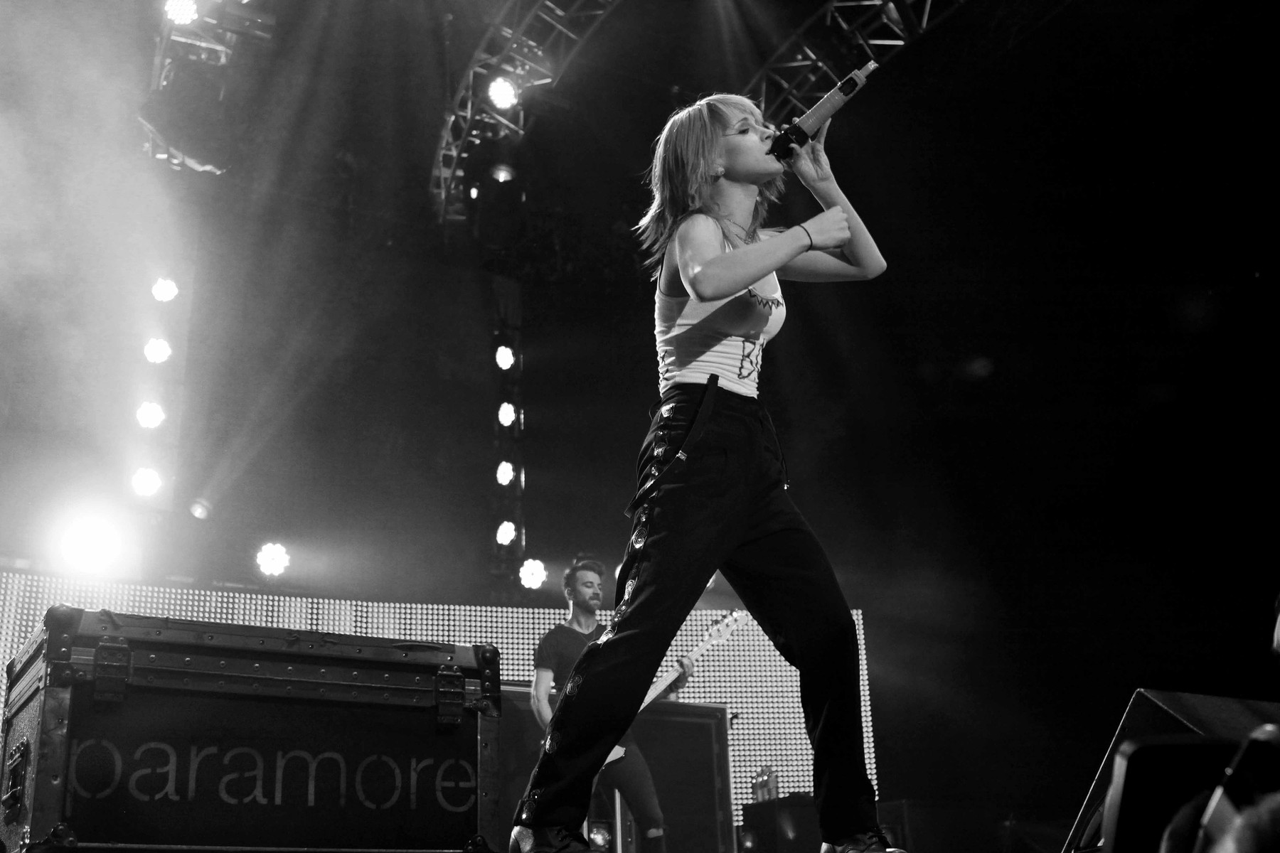 Download mobile wallpaper Music, Hayley Williams for free.