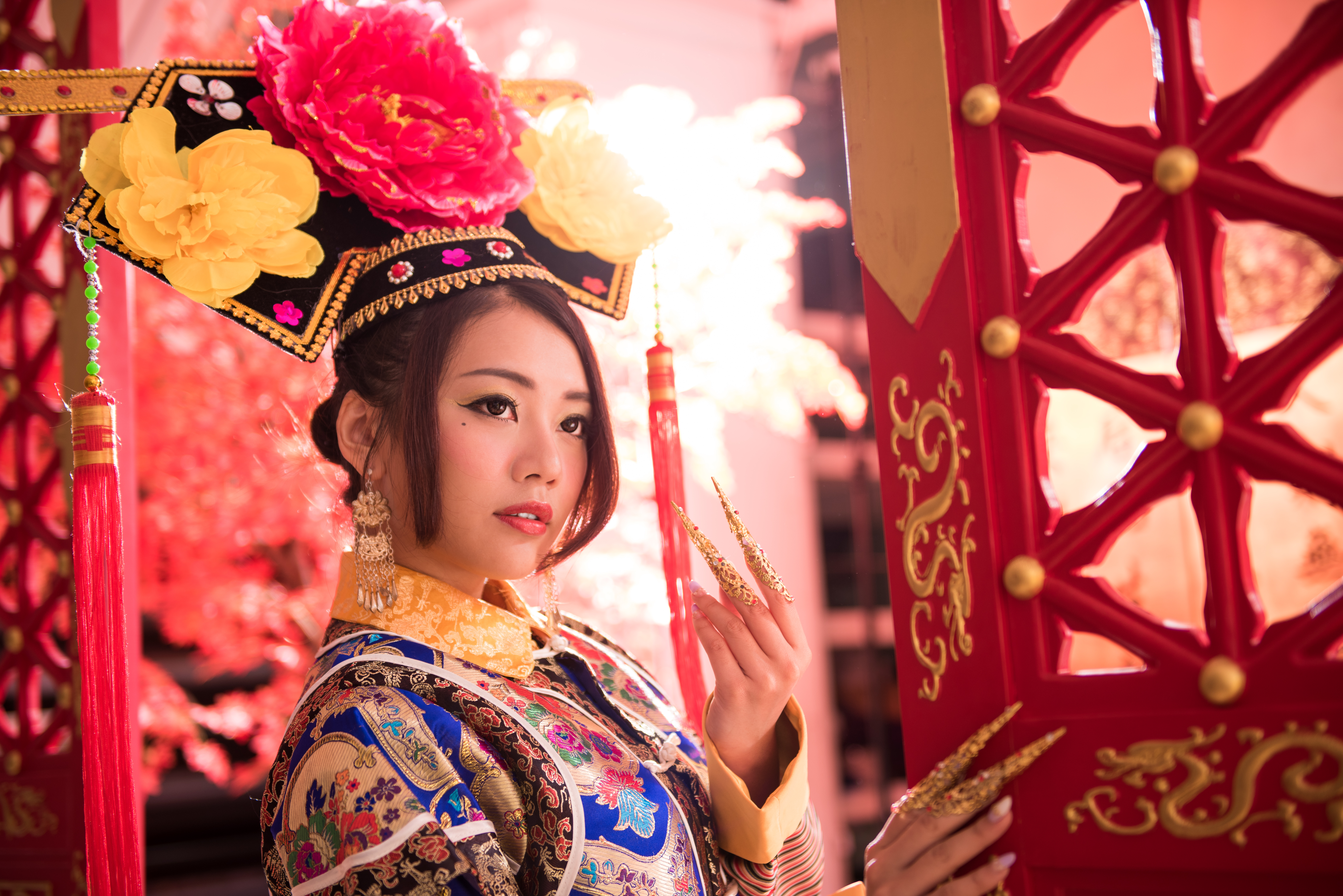 Free download wallpaper Chinese, Women, Taiwanese, Traditional Costume, Qián Fūrén on your PC desktop
