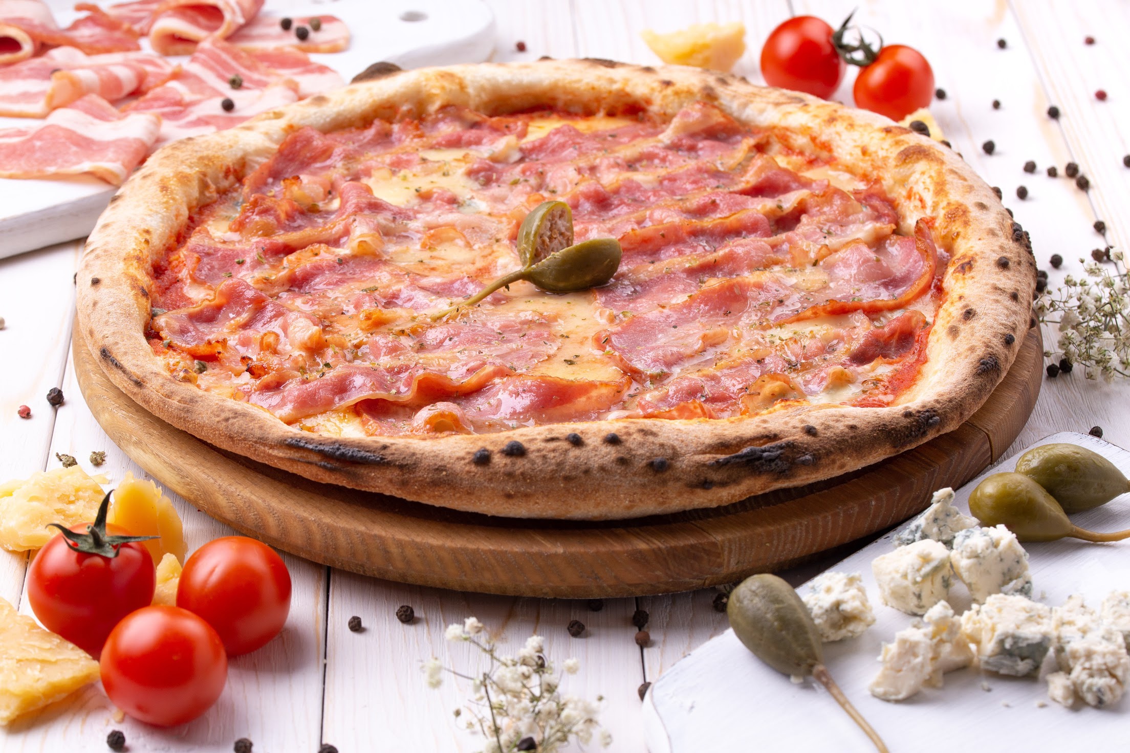 Laden Sie das Pizza, Tomate, Nahrungsmittel, Stillleben-Bild kostenlos auf Ihren PC-Desktop herunter