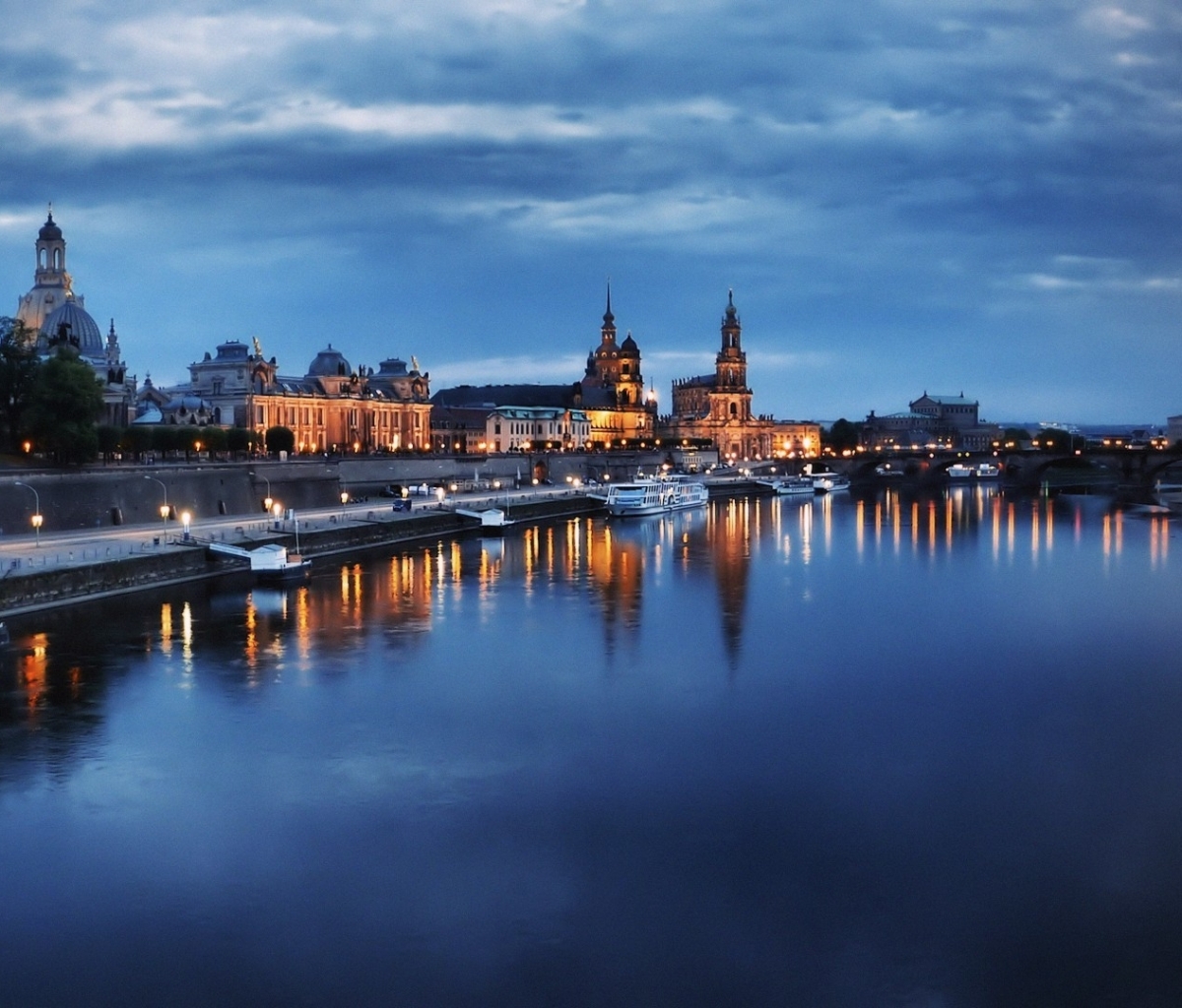 Скачать картинку Города, Дрезден, Сделано Человеком в телефон бесплатно.