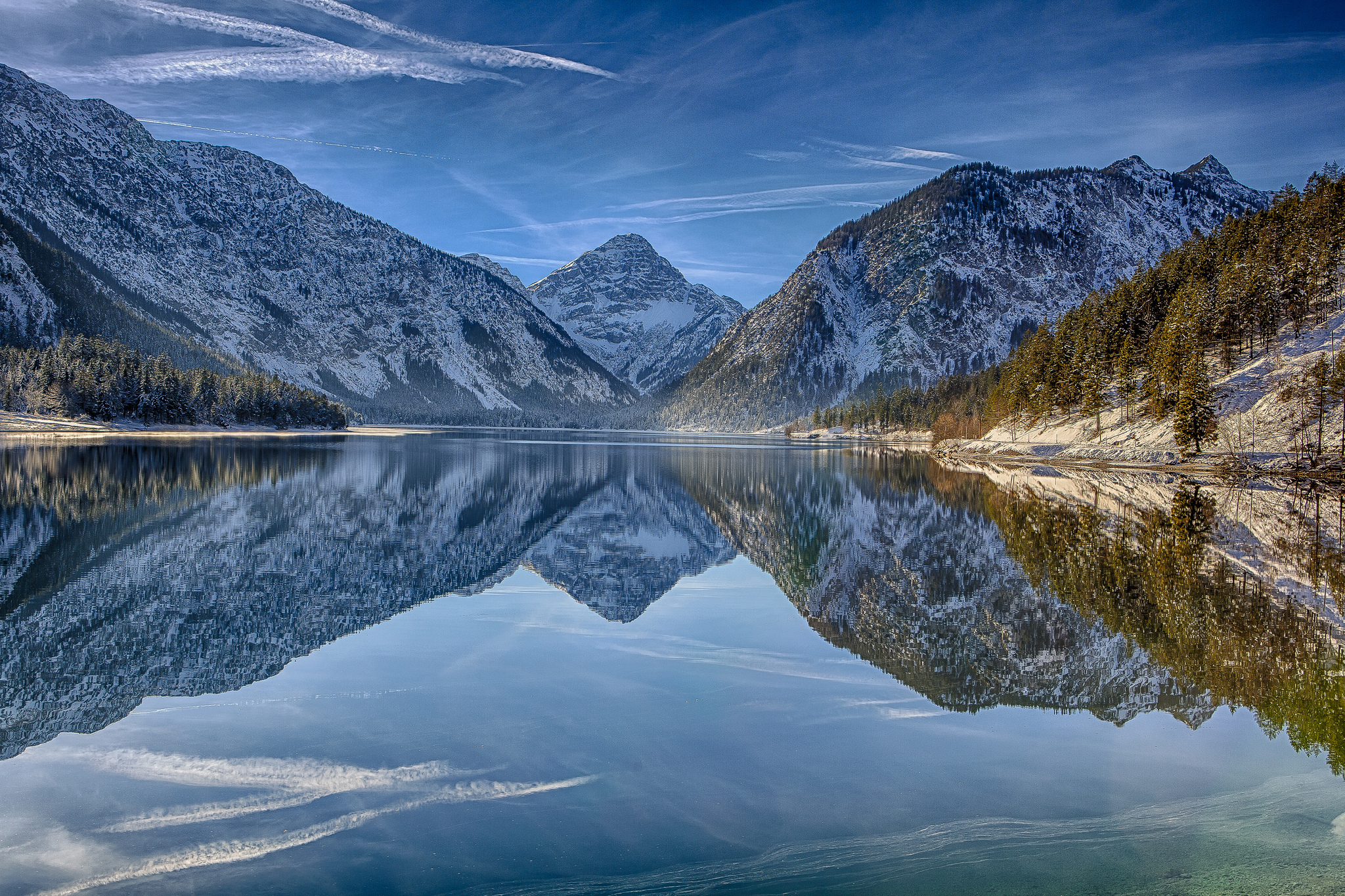 Download mobile wallpaper Lakes, Mountain, Lake, Reflection, Austria, Alps, Earth, Tirol, Lake Plansee for free.