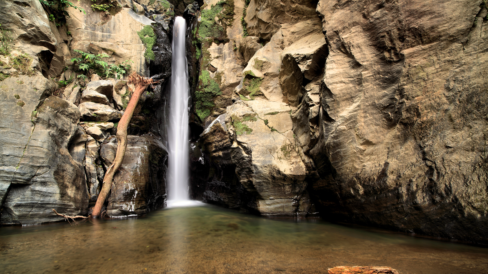 Descarga gratuita de fondo de pantalla para móvil de Cascada, Tierra/naturaleza.