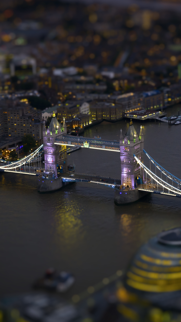 無料モバイル壁紙川, 街, ロンドン, 夜, 写真撮影, タワーブリッジ, イギリス, チルトシフトをダウンロードします。