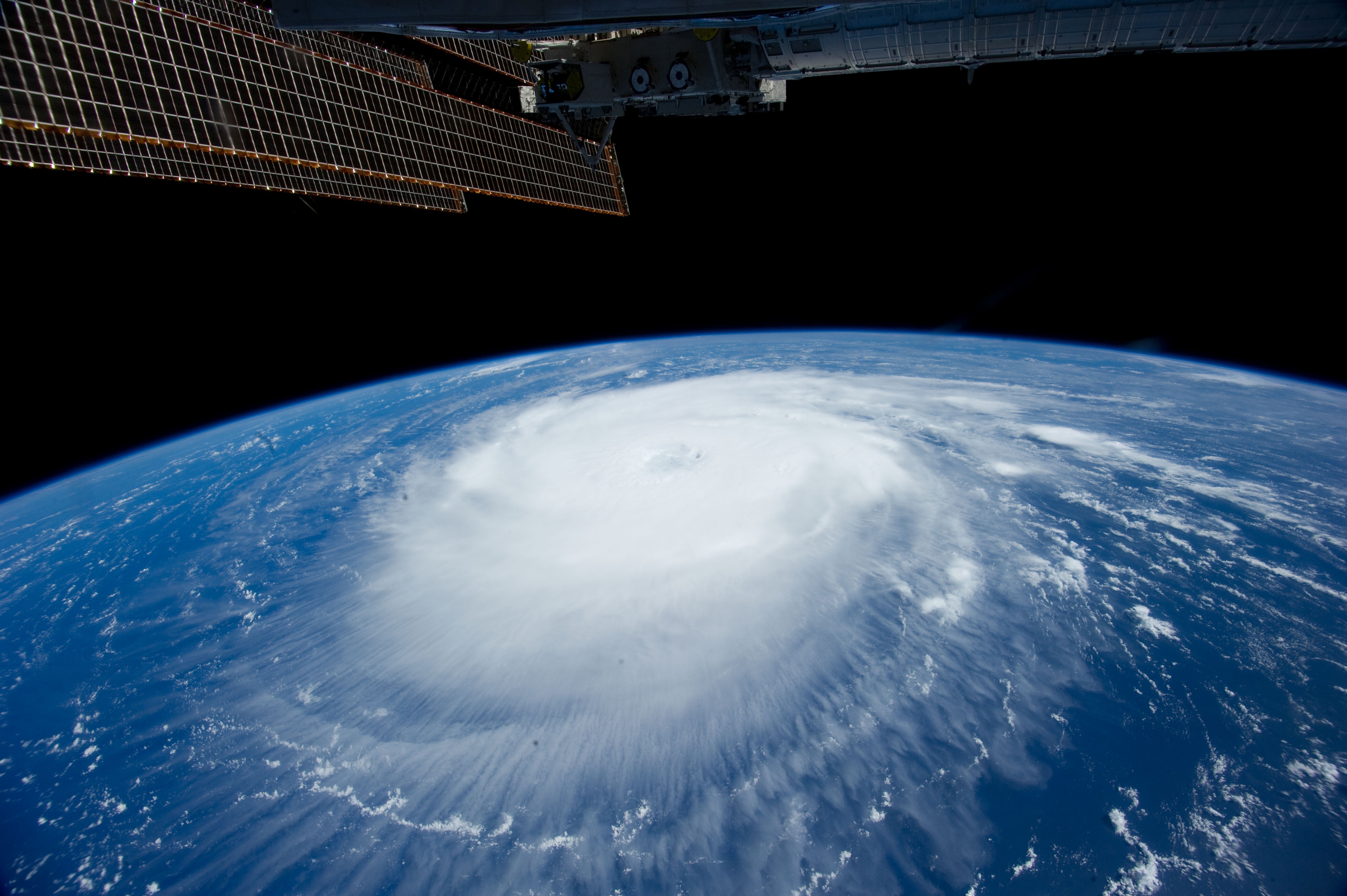 108723 завантажити шпалери космос, хмари, елемент, земля, стихія, ураган, мкс - заставки і картинки безкоштовно