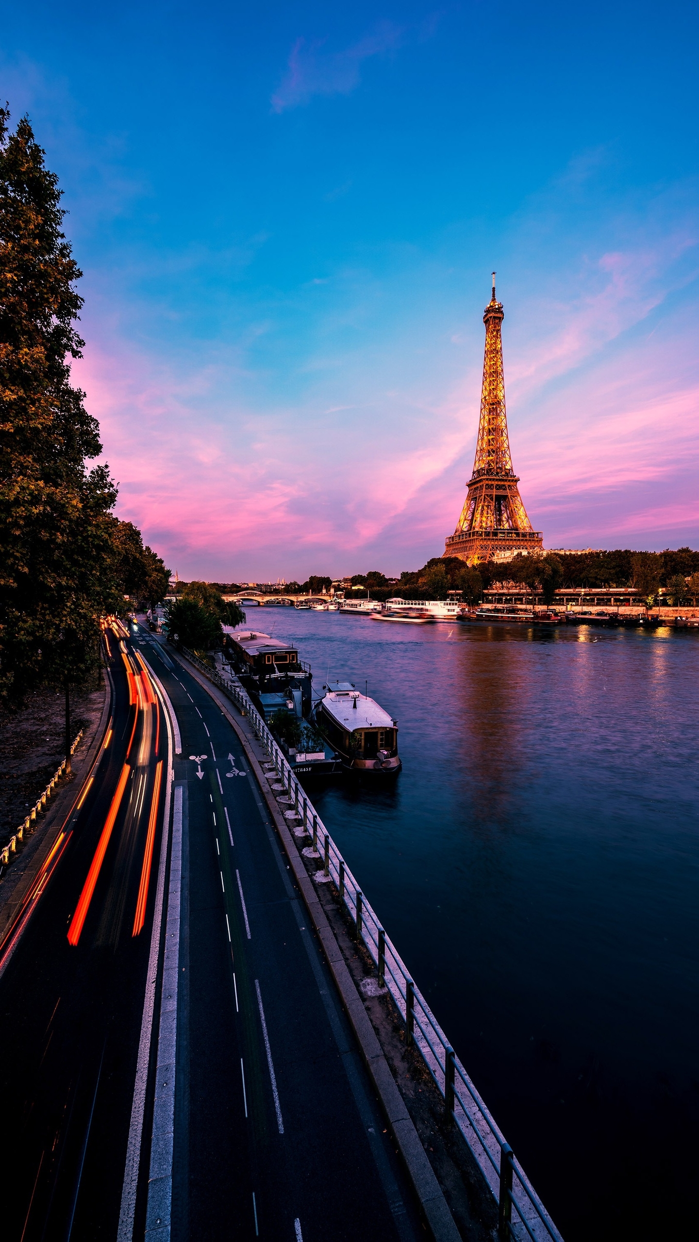 Free download wallpaper Paris, Eiffel Tower, Monuments, Man Made on your PC desktop