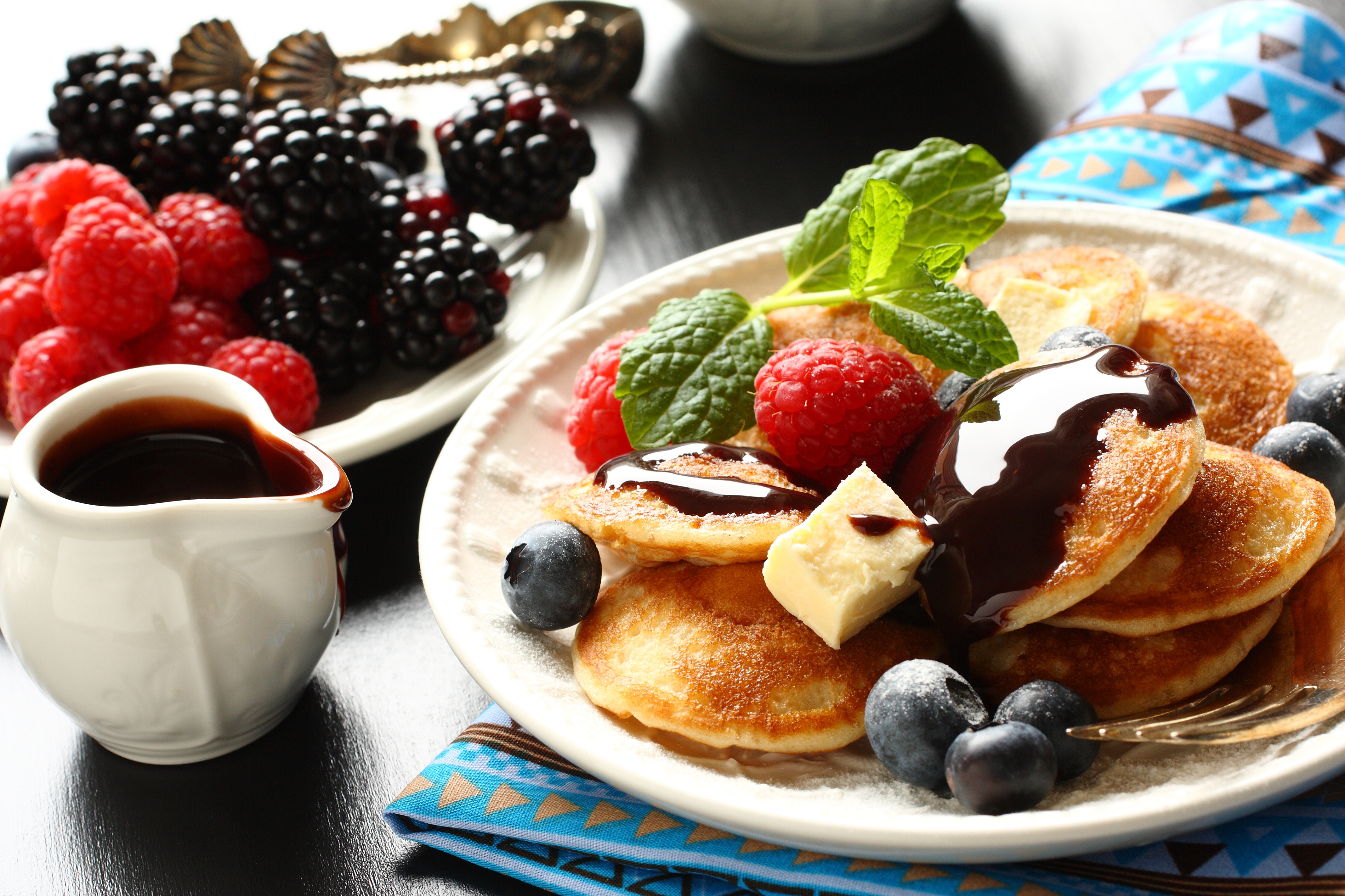 Free download wallpaper Food, Blueberry, Raspberry, Berry, Fruit, Breakfast, Pancake on your PC desktop