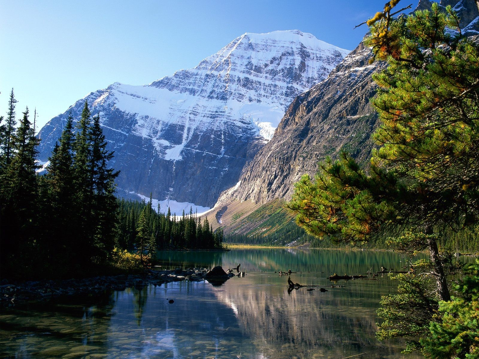 PCデスクトップに風景, 自然, 水, 雪, 湖, 山, 森, 地球画像を無料でダウンロード