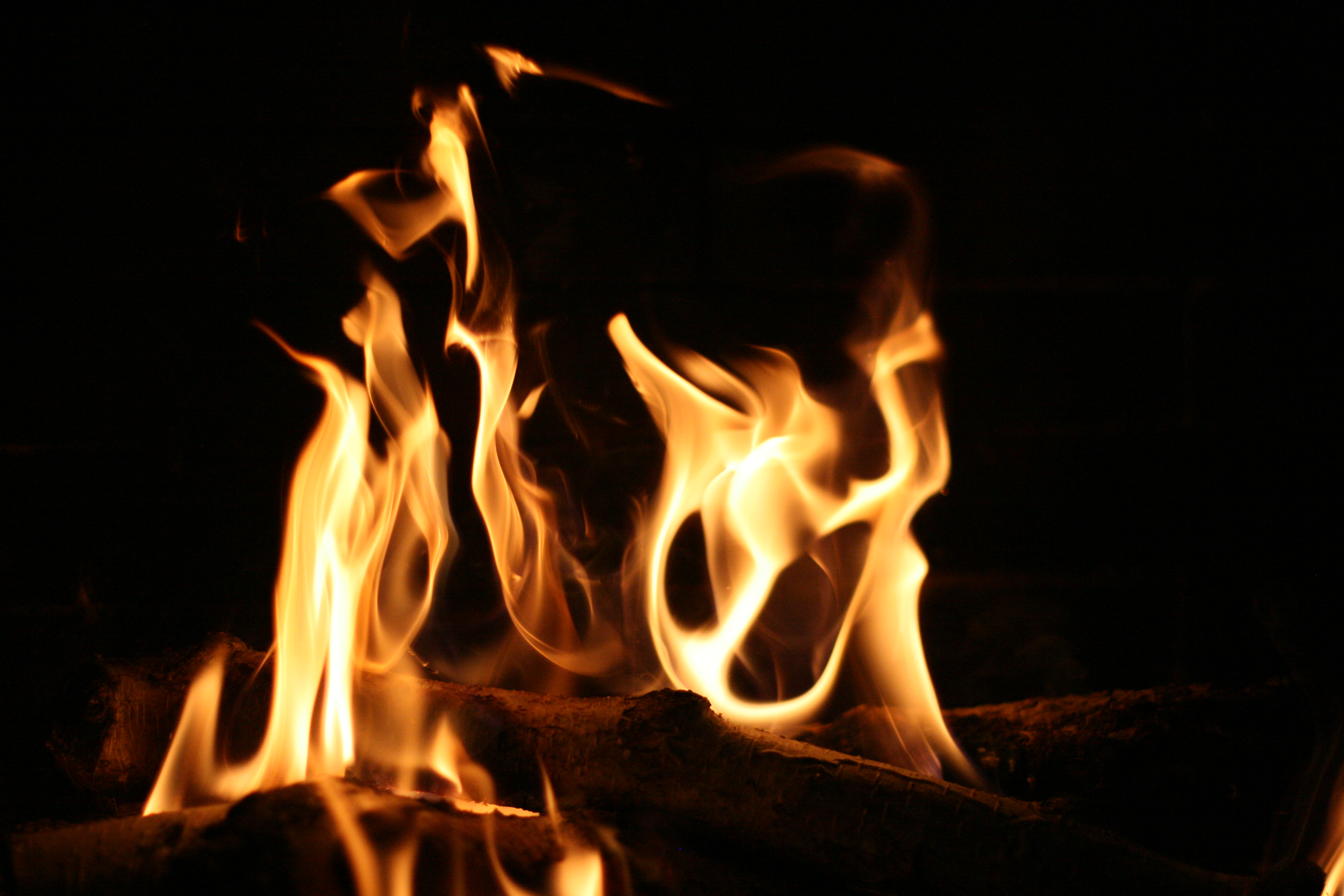 Handy-Wallpaper Bonfire, Dunkel, Flamme, Das Schwarze, Feuer kostenlos herunterladen.