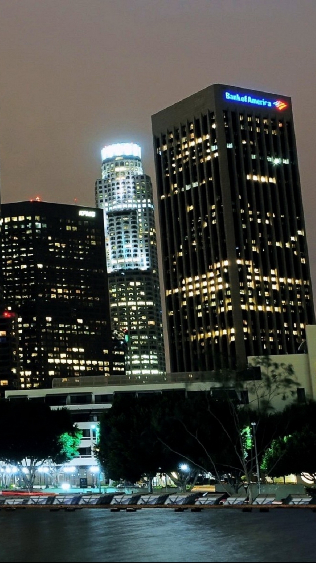無料モバイル壁紙都市, 街, 噴水, 超高層ビル, 光, ロサンゼルス, 夜, アメリカ合衆国, マンメイドをダウンロードします。