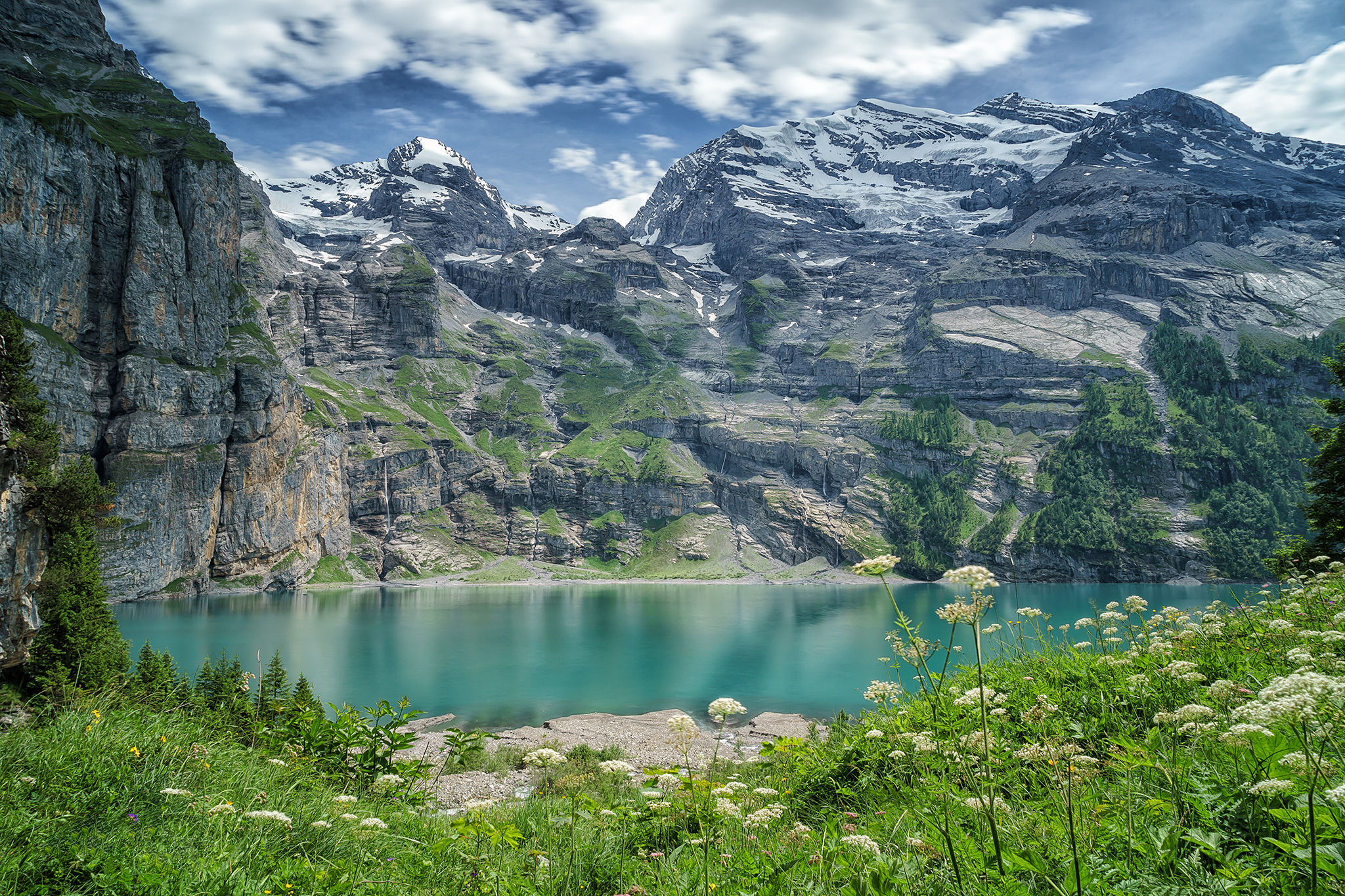 Free download wallpaper Nature, Lakes, Mountain, Lake, Alps, Earth, Cliff on your PC desktop
