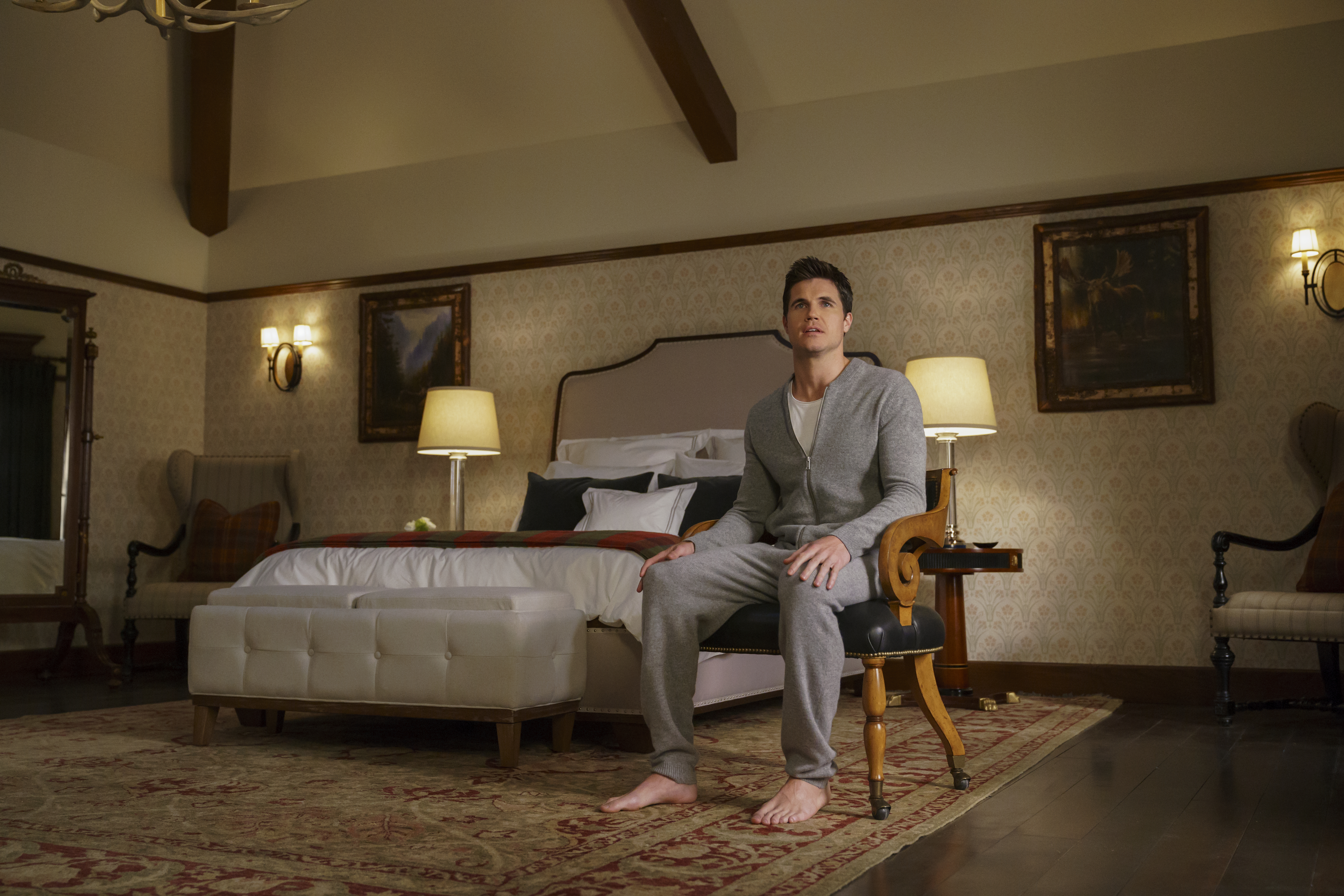 tv show, upload, robbie amell
