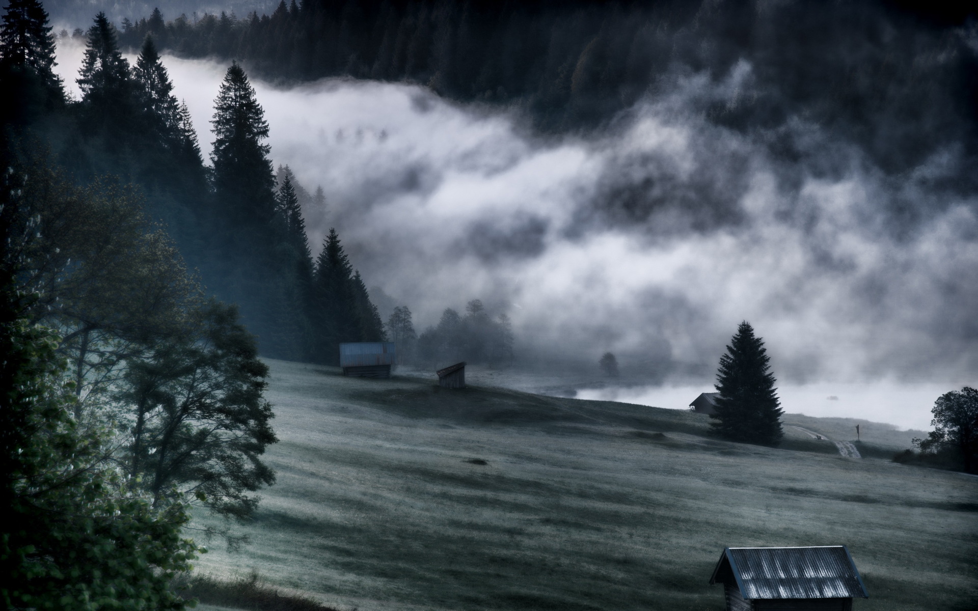 Handy-Wallpaper Landschaft, Nebel, Haus, Gebirge, Szene, Erde/natur kostenlos herunterladen.