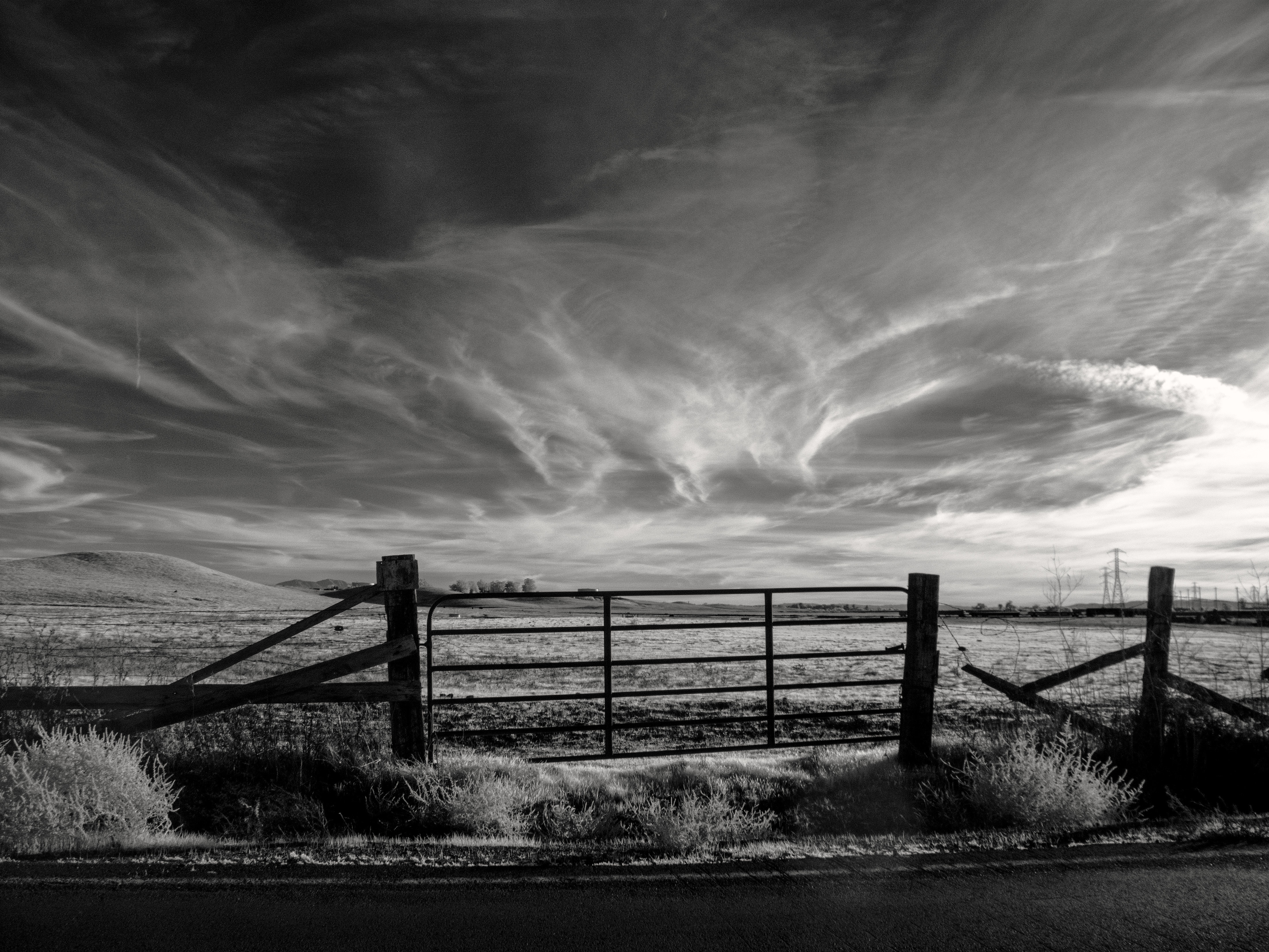 New Lock Screen Wallpapers nature, sky, fence, bw, chb, gate, goal