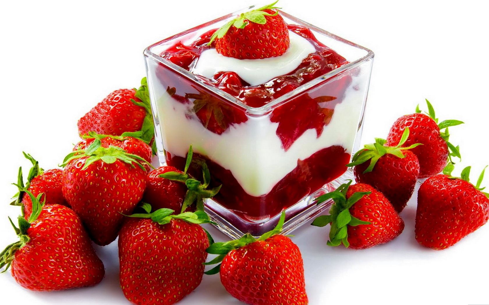 strawberry, desert, cream, food, layers, berry HD wallpaper