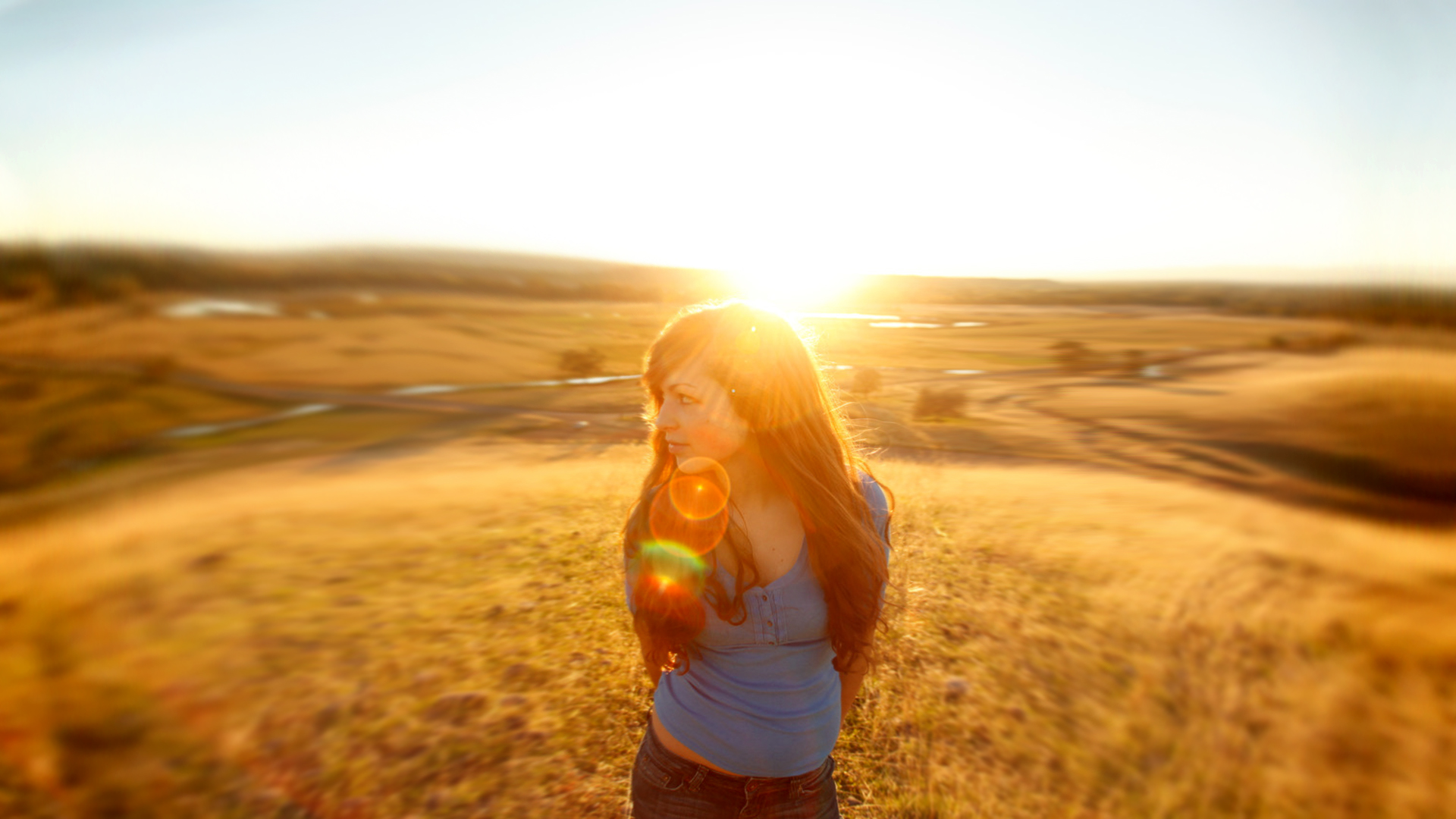 Descarga gratuita de fondo de pantalla para móvil de Mujeres, Fotografía, Atardecer.