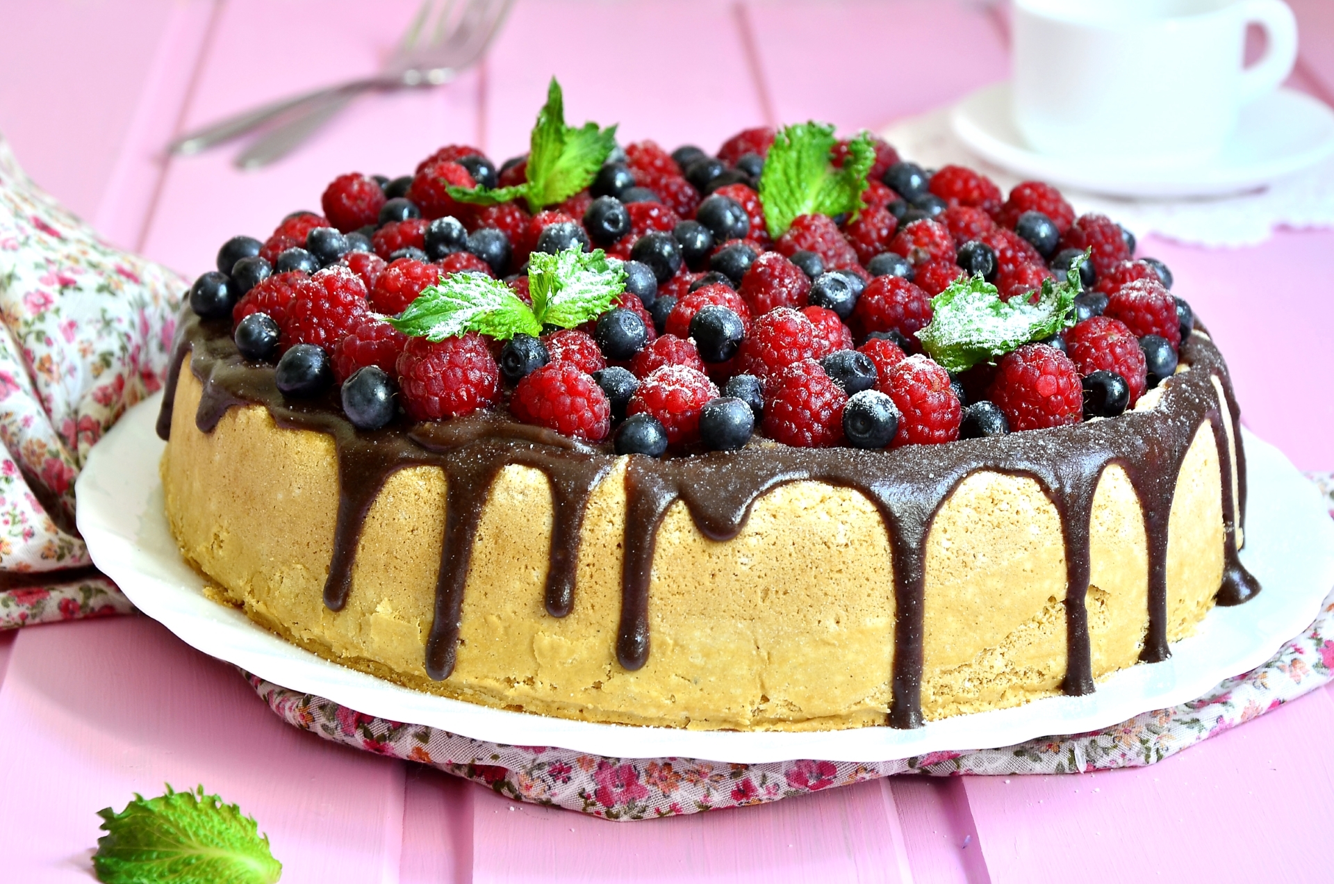 Download mobile wallpaper Food, Blueberry, Raspberry, Cake, Berry, Fruit, Pastry for free.