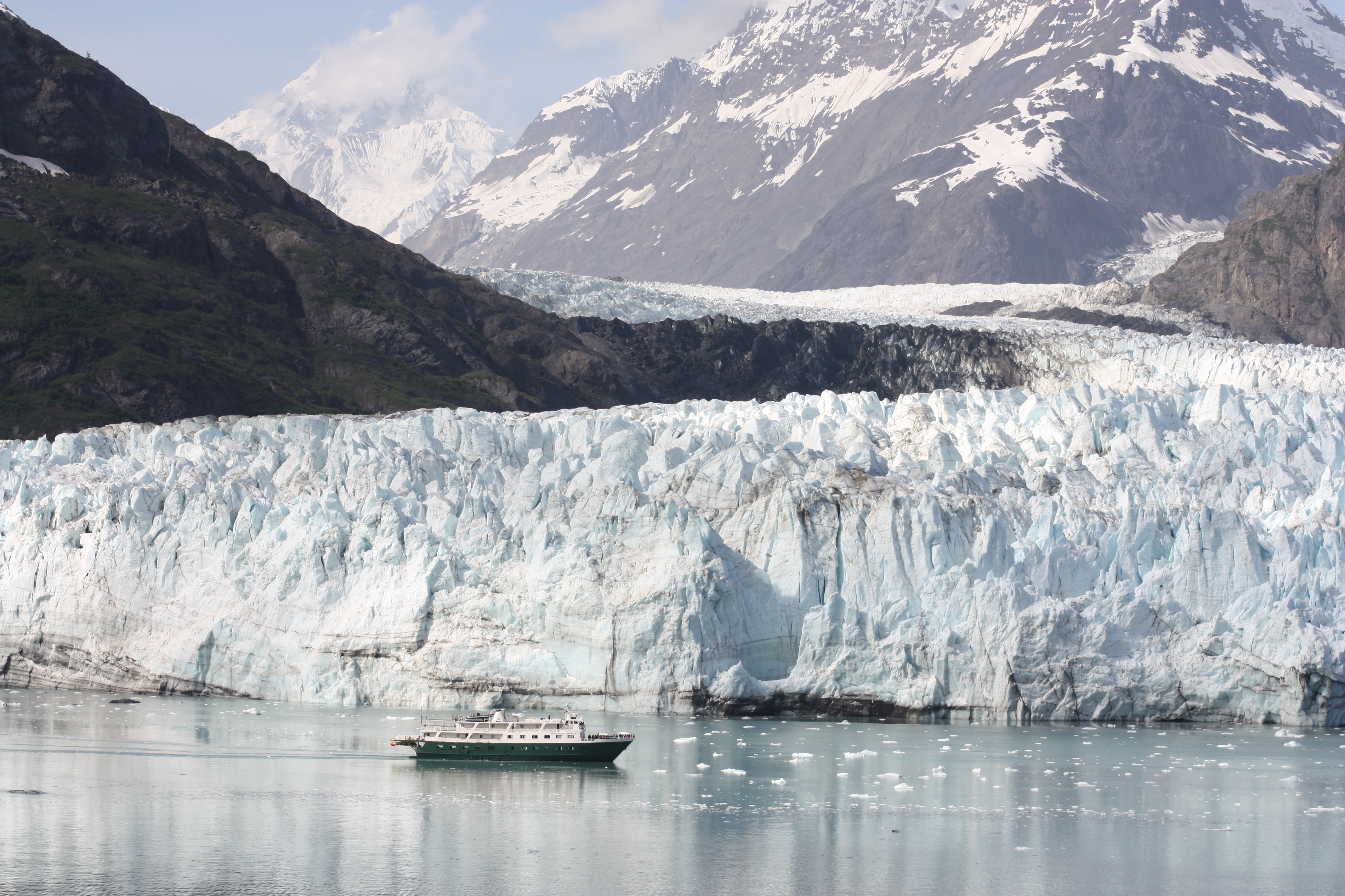 Скачать картинку Ледник, Залив, Аляска, Природа, Корабль в телефон бесплатно.
